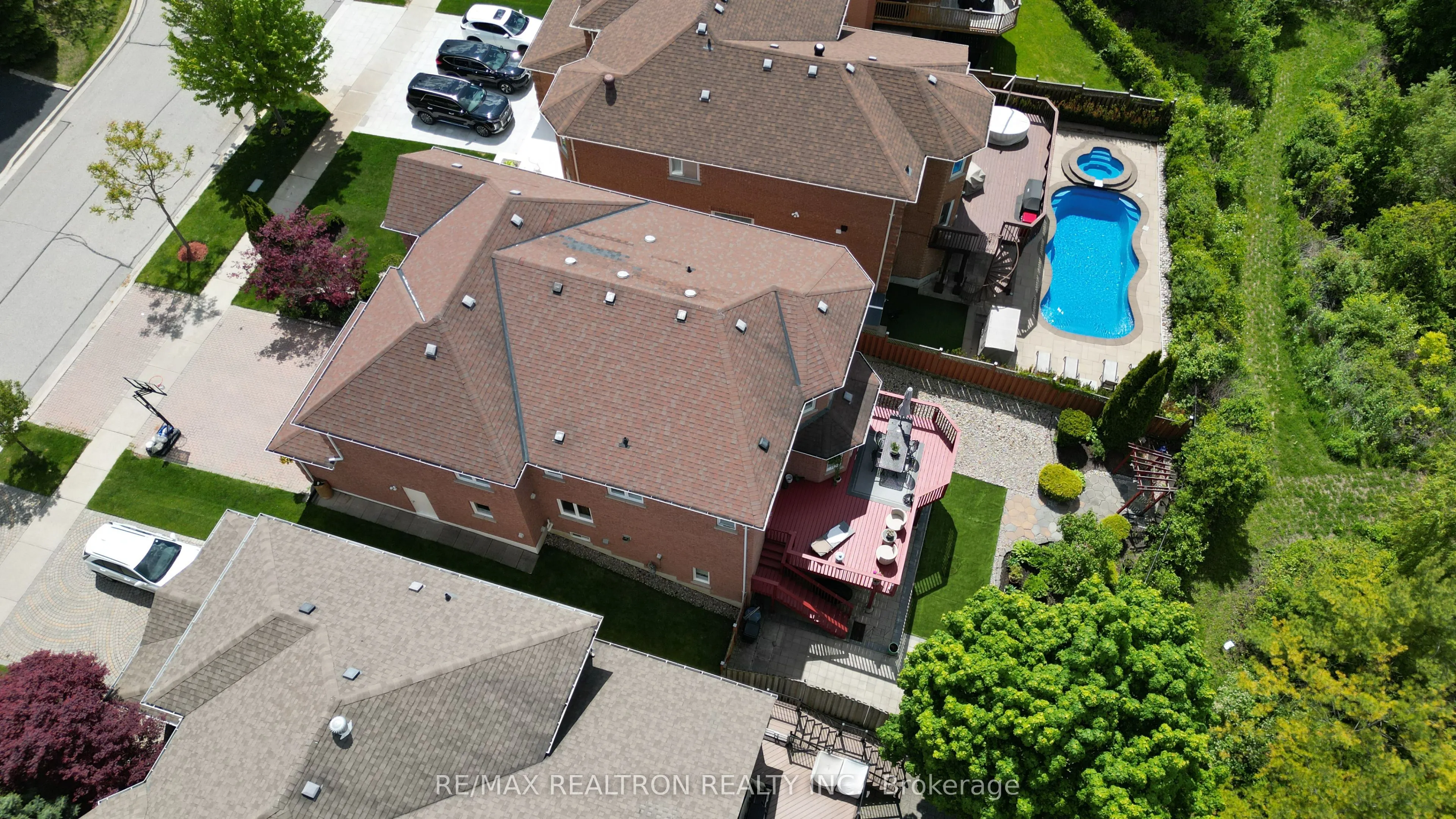 56 Sadot Court