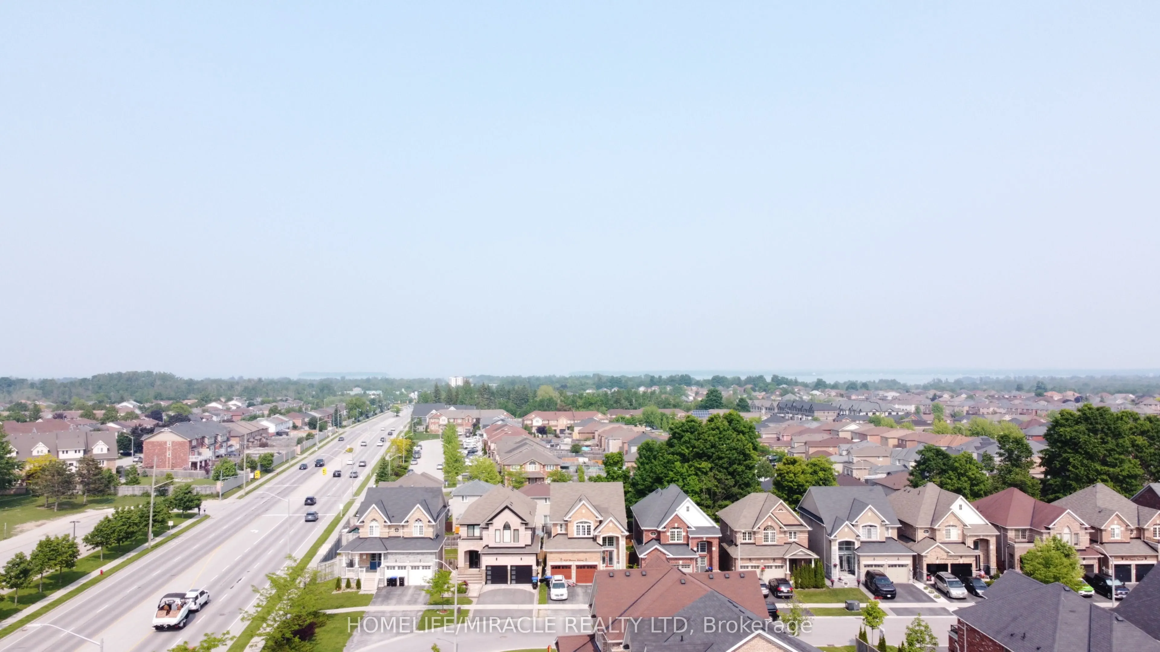 2215 Dawson Crescent