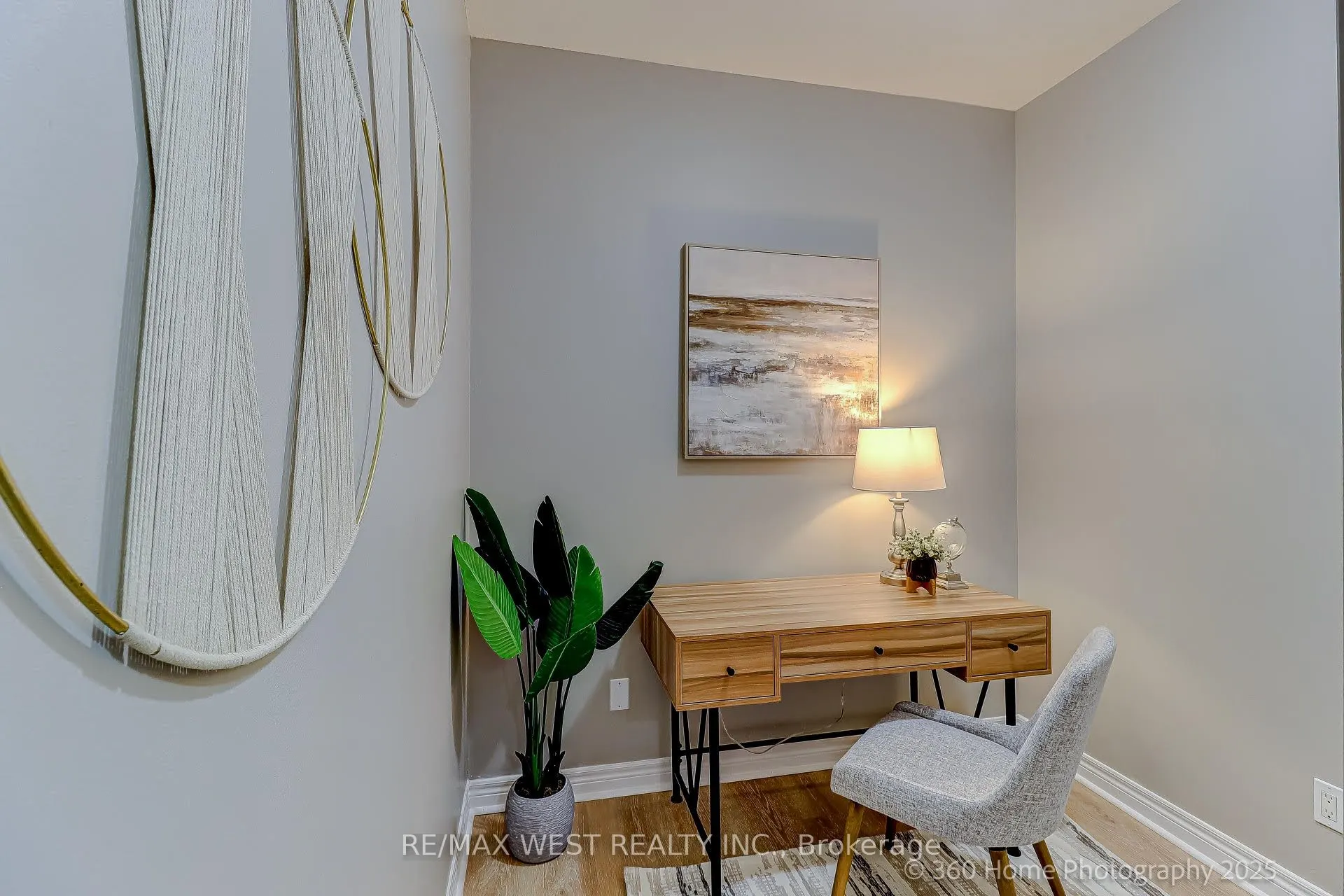 350 Red Maple Road, #802