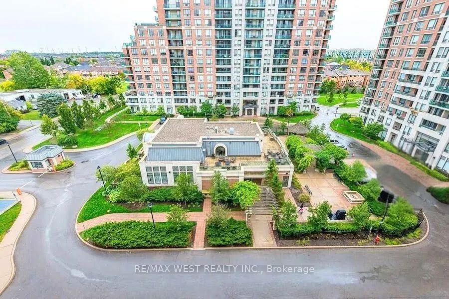 350 Red Maple Road, #802