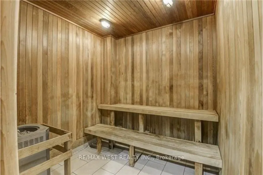 350 Red Maple Road, #802