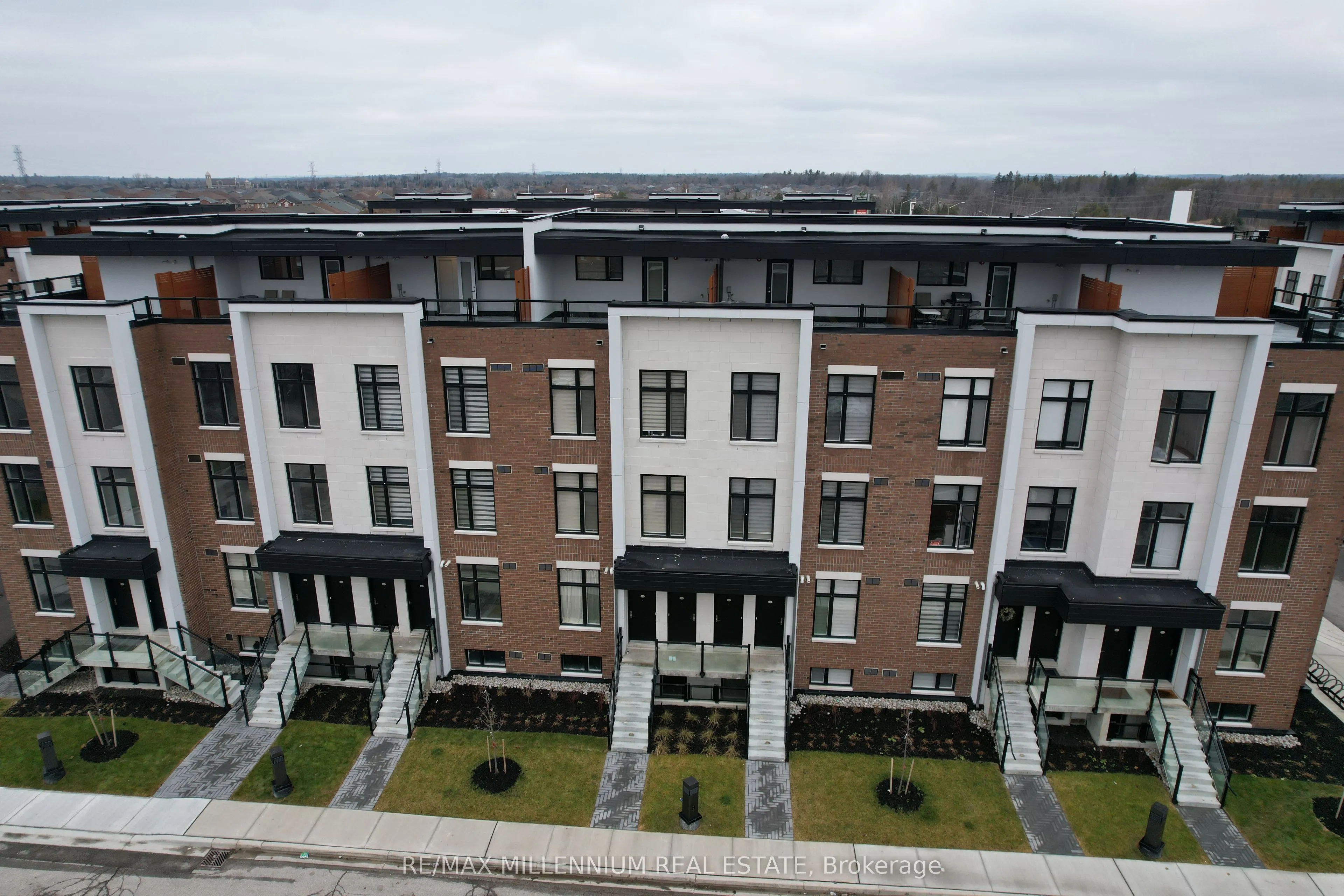 9560 Islington Avenue, #U221