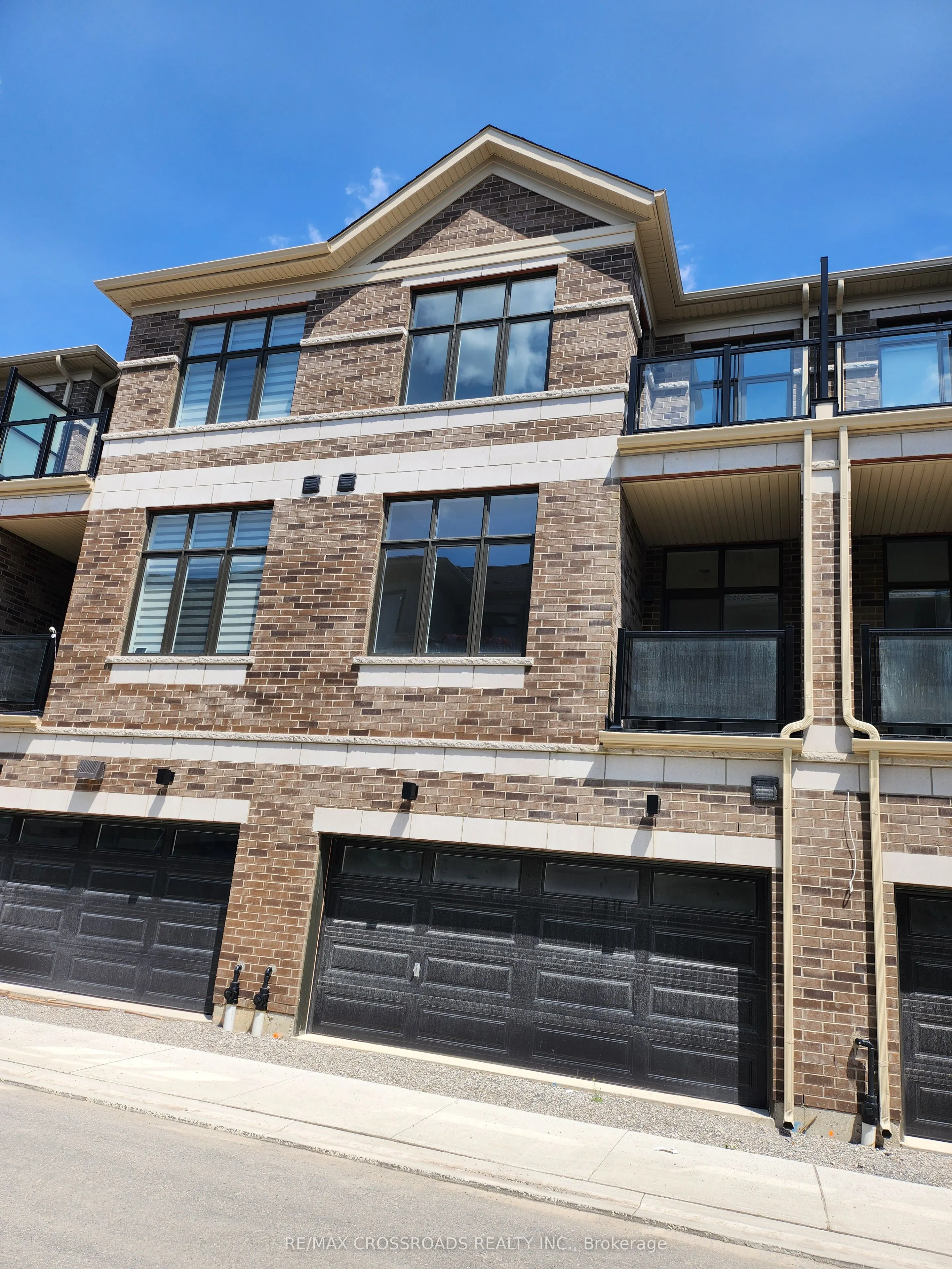 26 Kahshe Lane E
