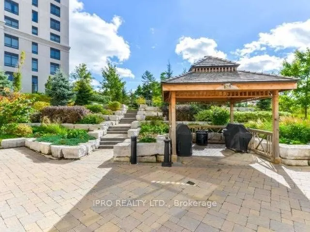 9255 Jane Street, #804