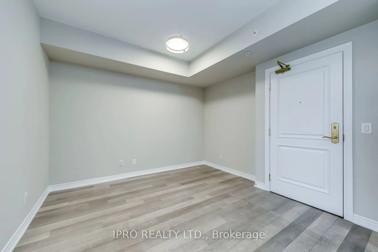 9255 Jane Street, #804