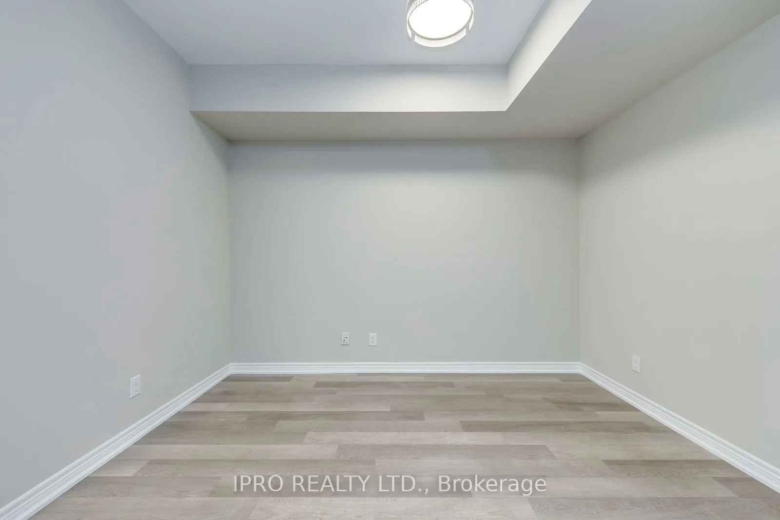 9255 Jane Street, #804