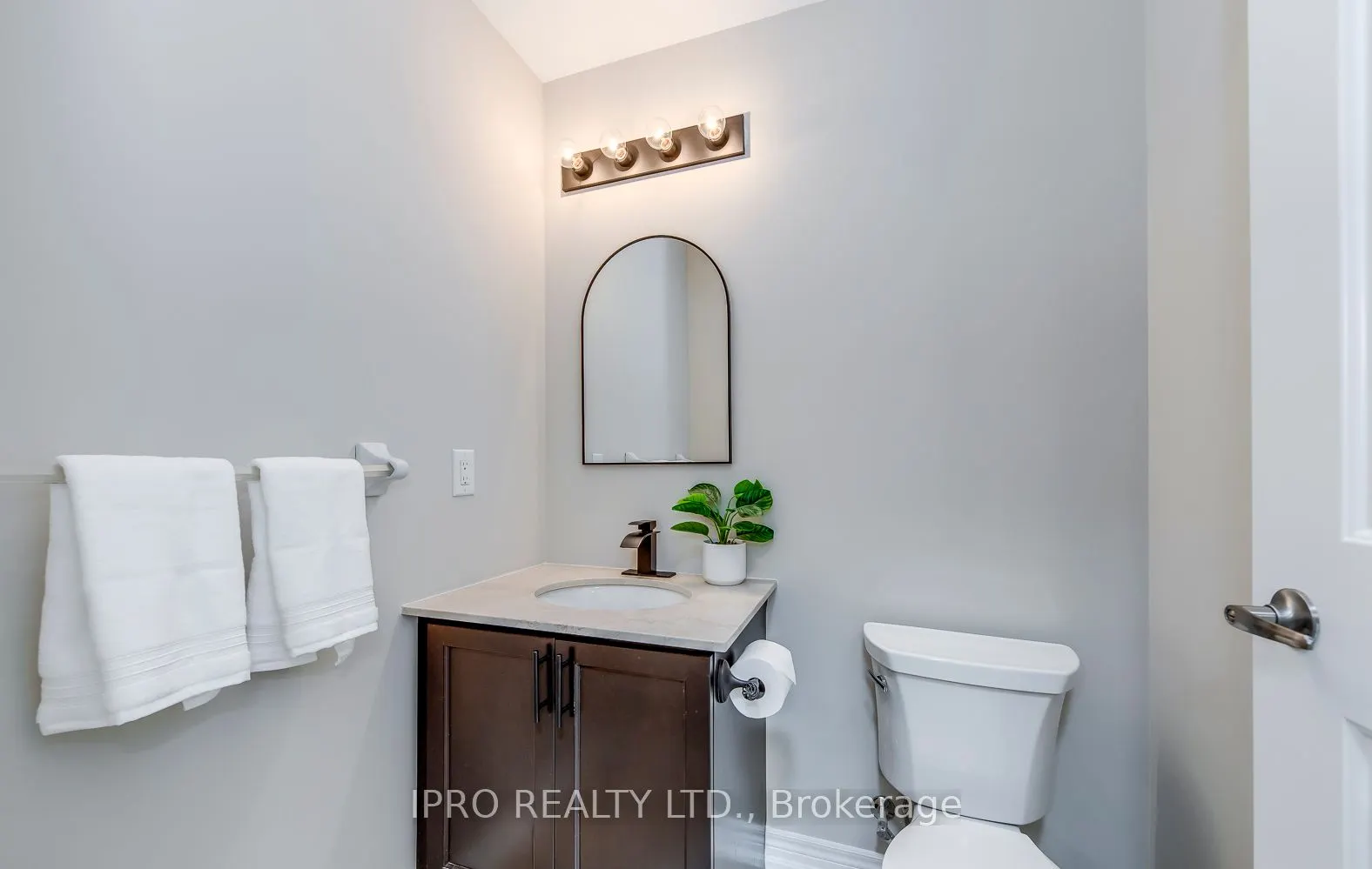 9255 Jane Street, #804