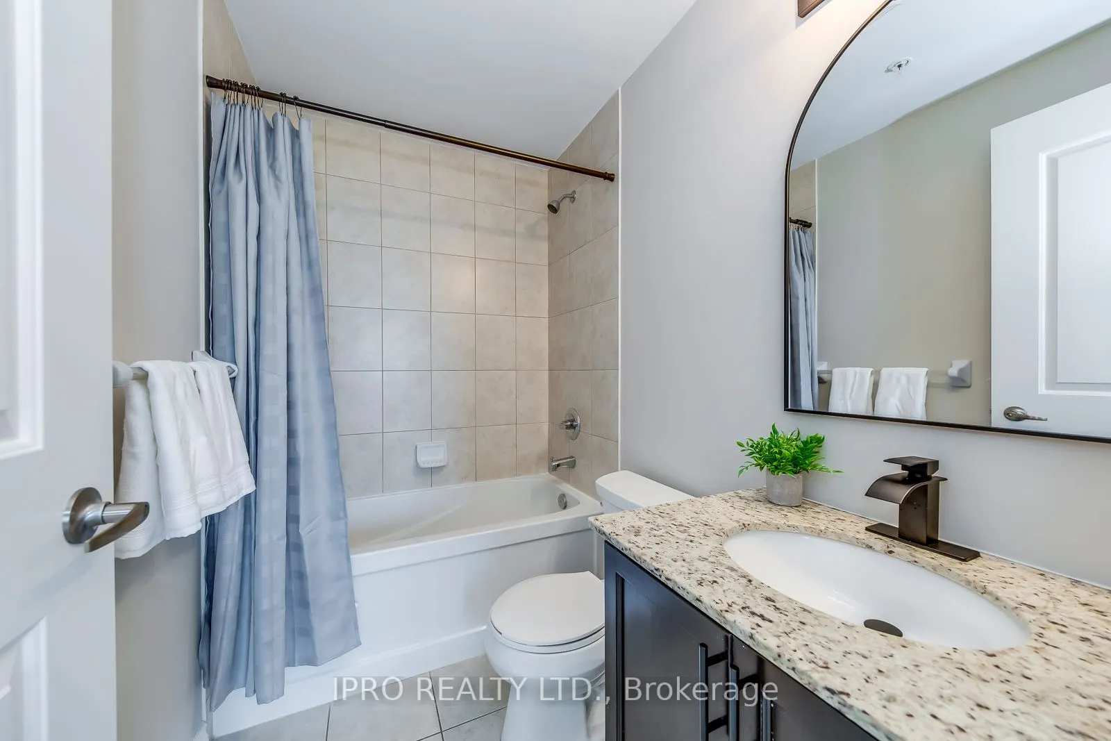 9255 Jane Street, #804