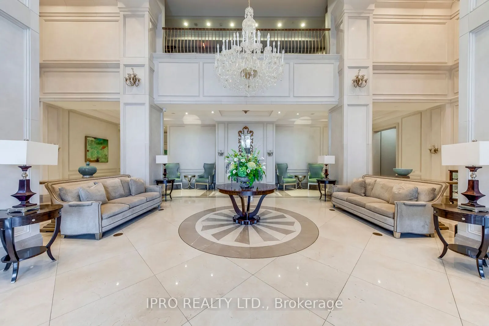 9255 Jane Street, #804