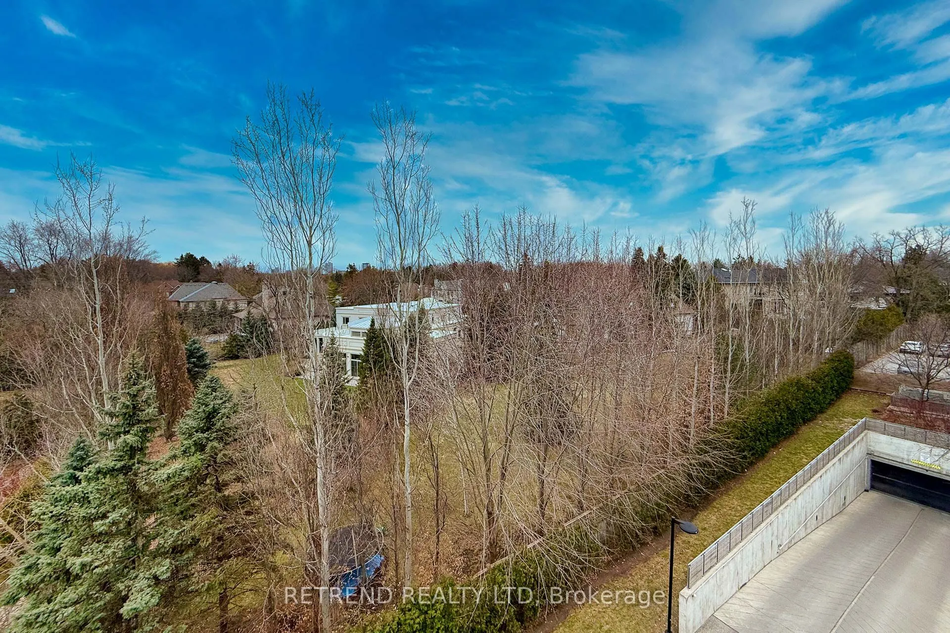 7608 Yonge Street, #541
