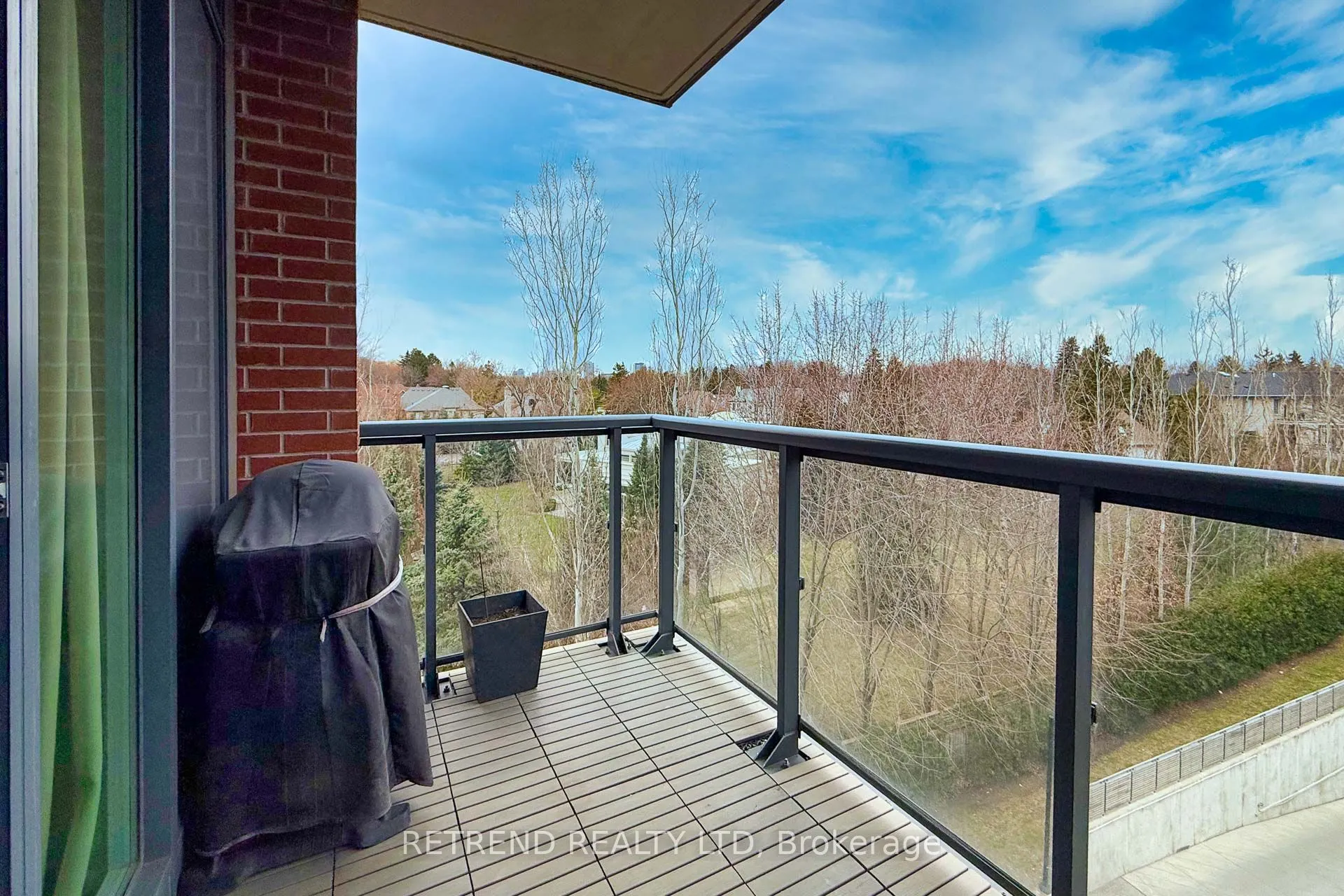 7608 Yonge Street, #541