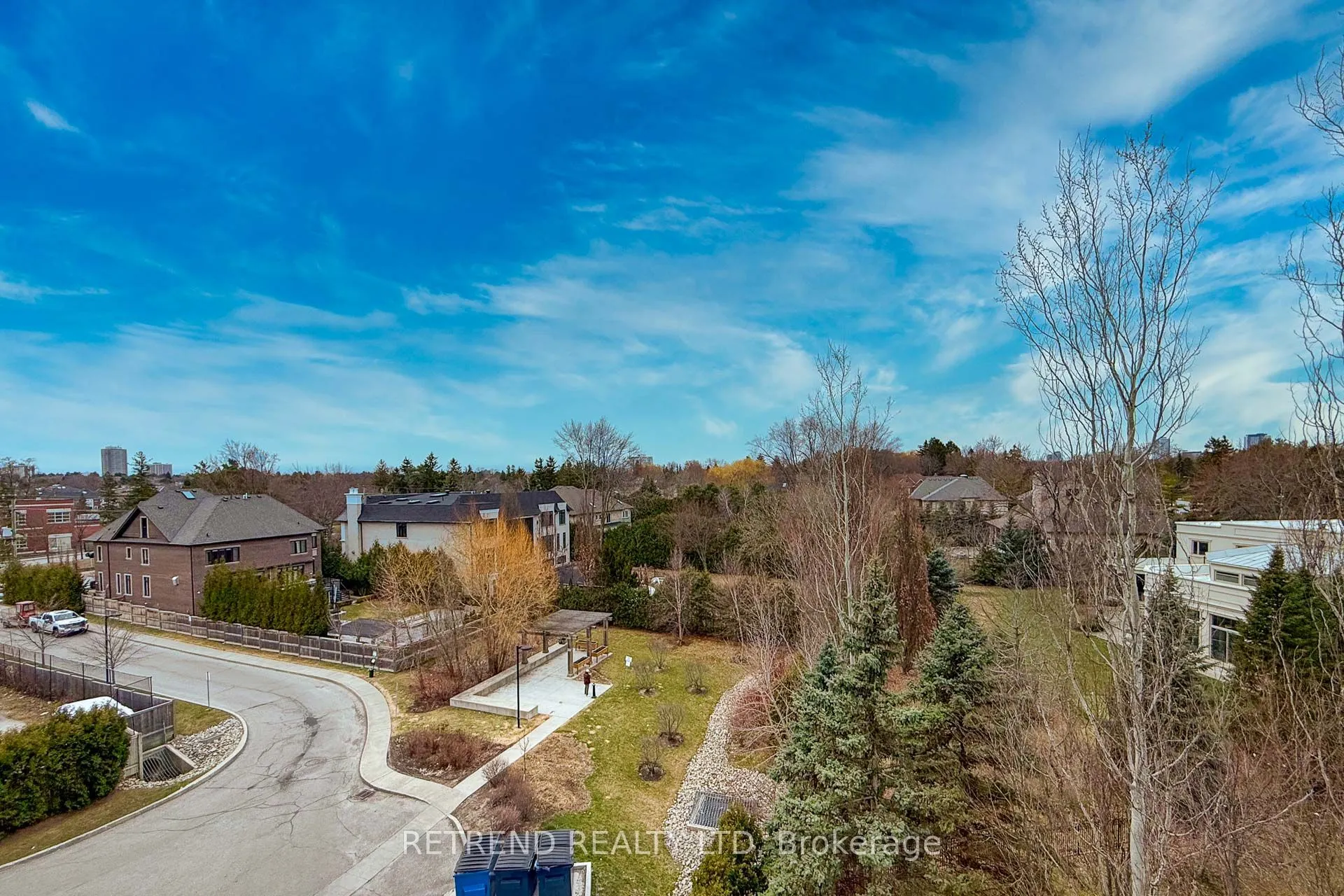 7608 Yonge Street, #541
