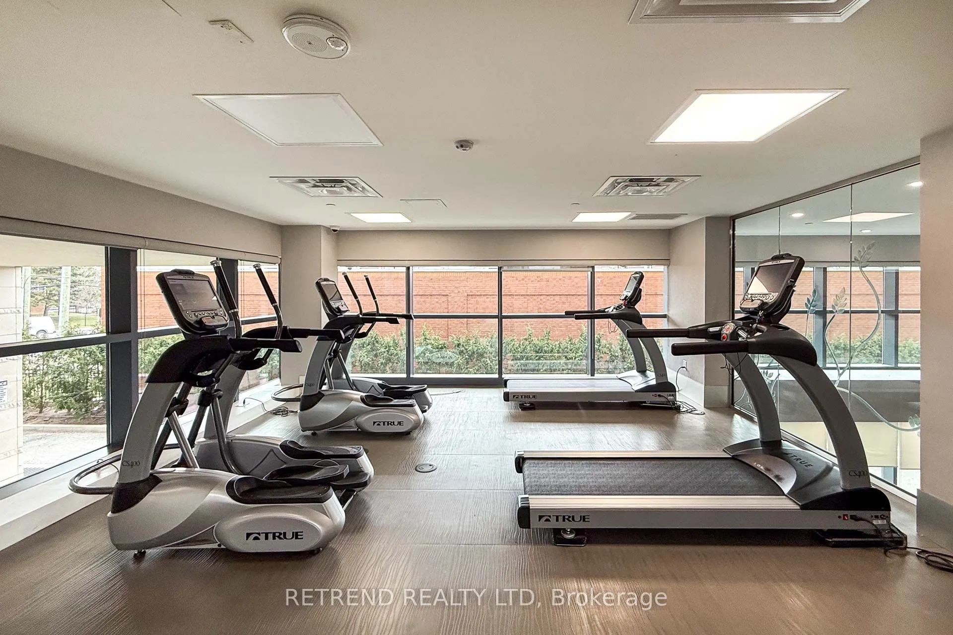 7608 Yonge Street, #541