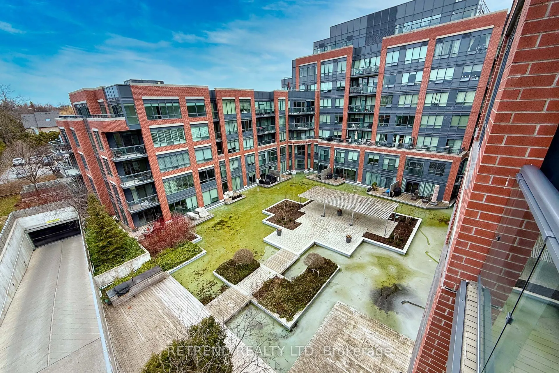 7608 Yonge Street, #541