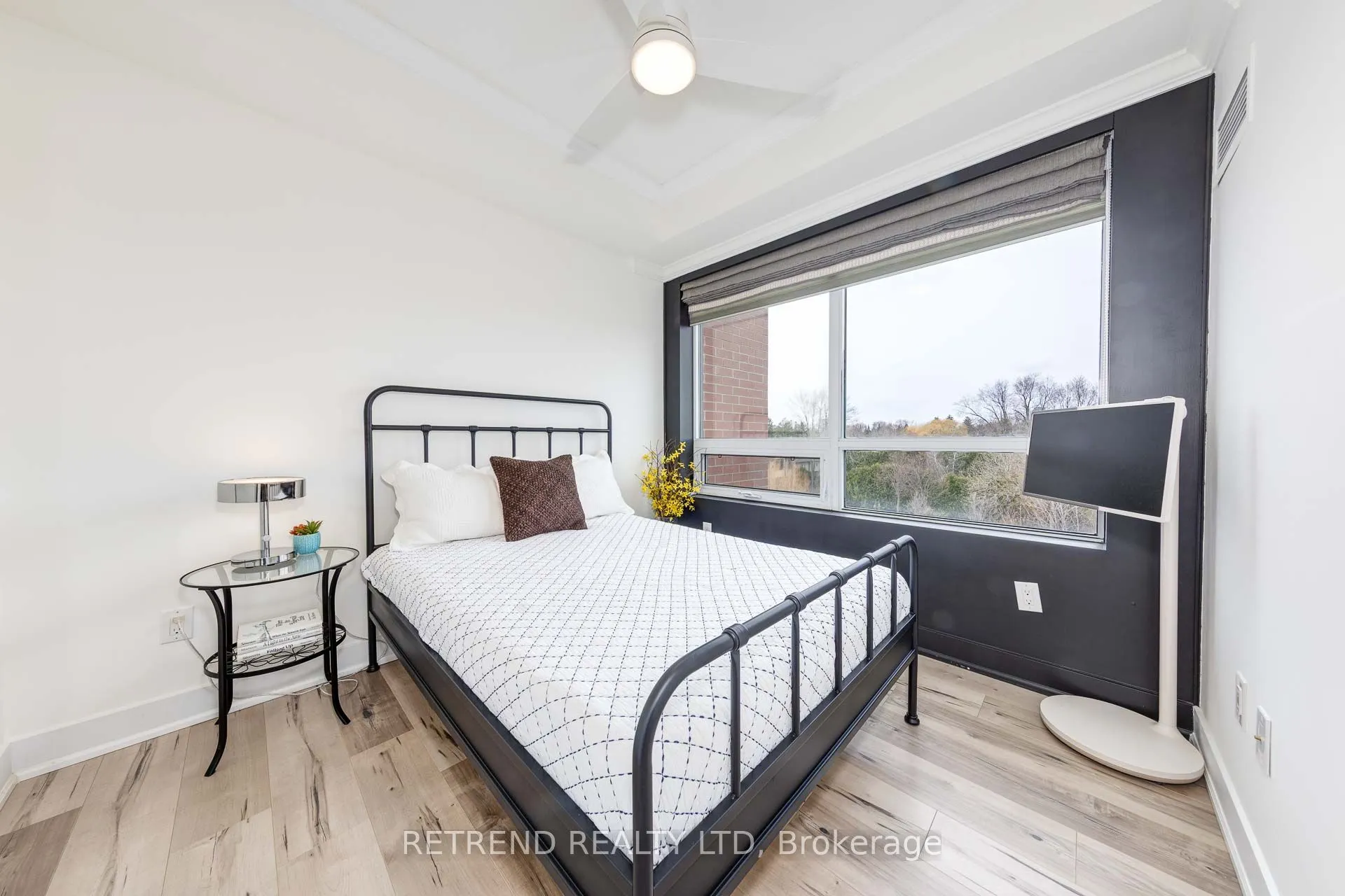 7608 Yonge Street, #541