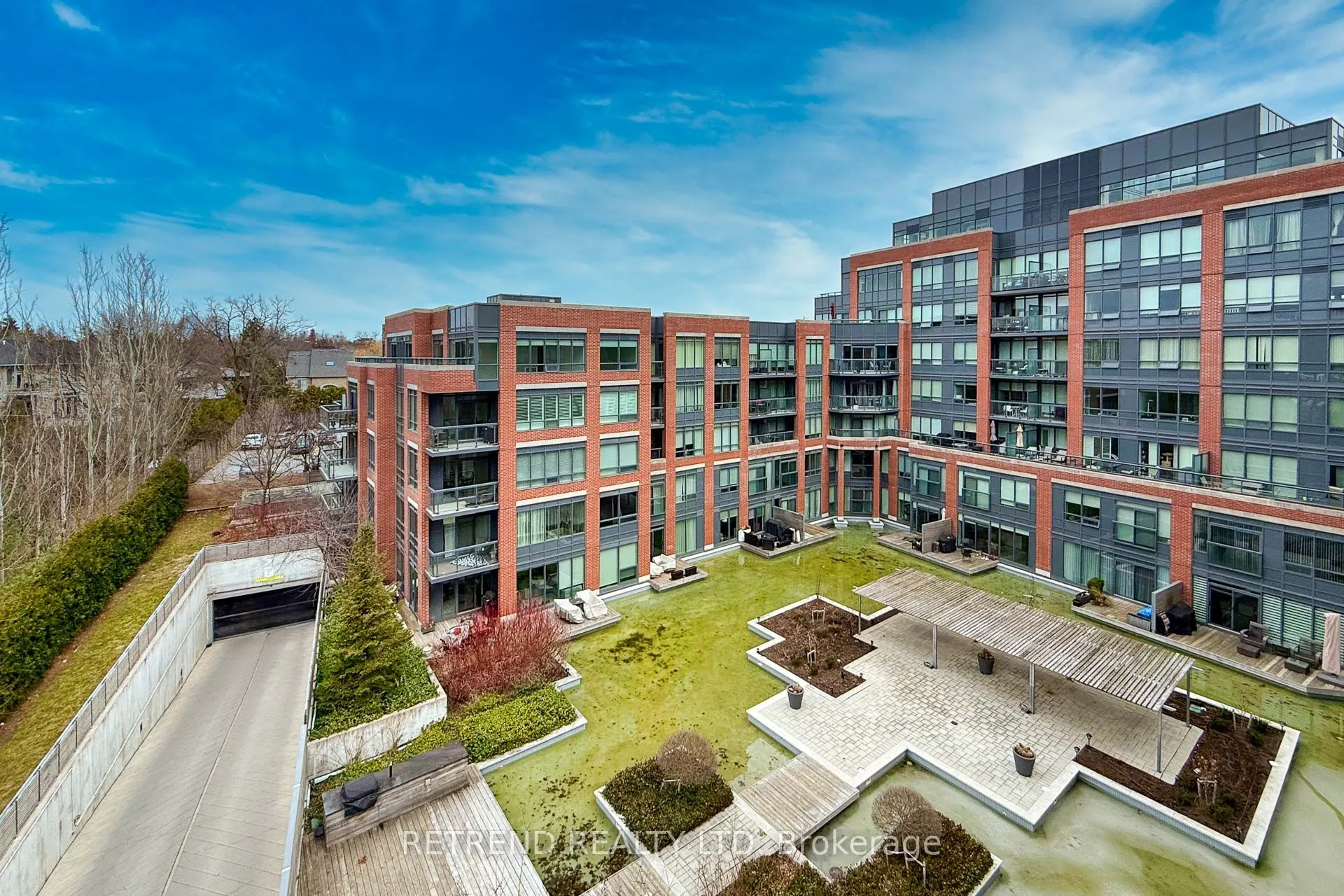 7608 Yonge Street, #541