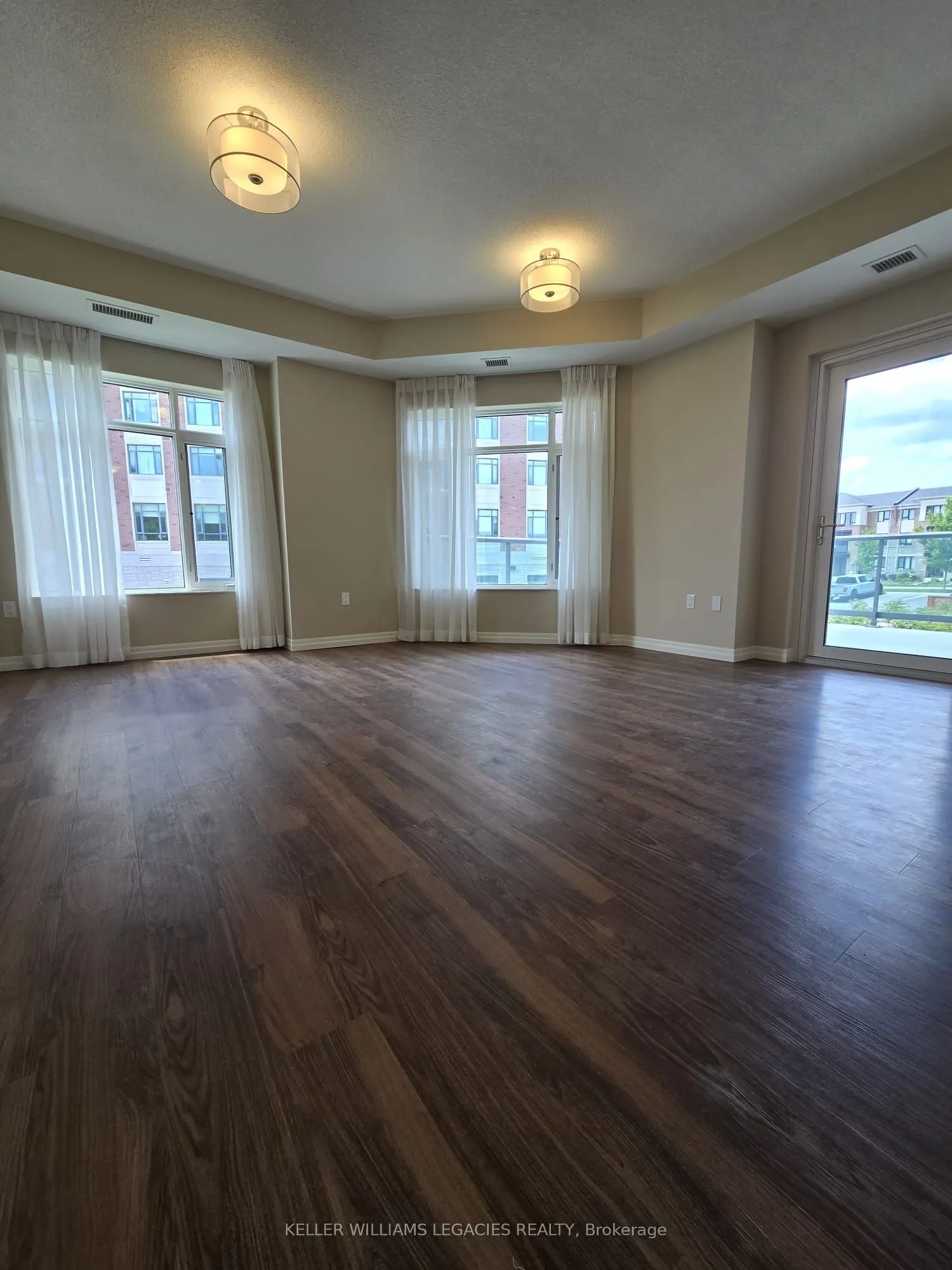 460 William Graham Drive, #113