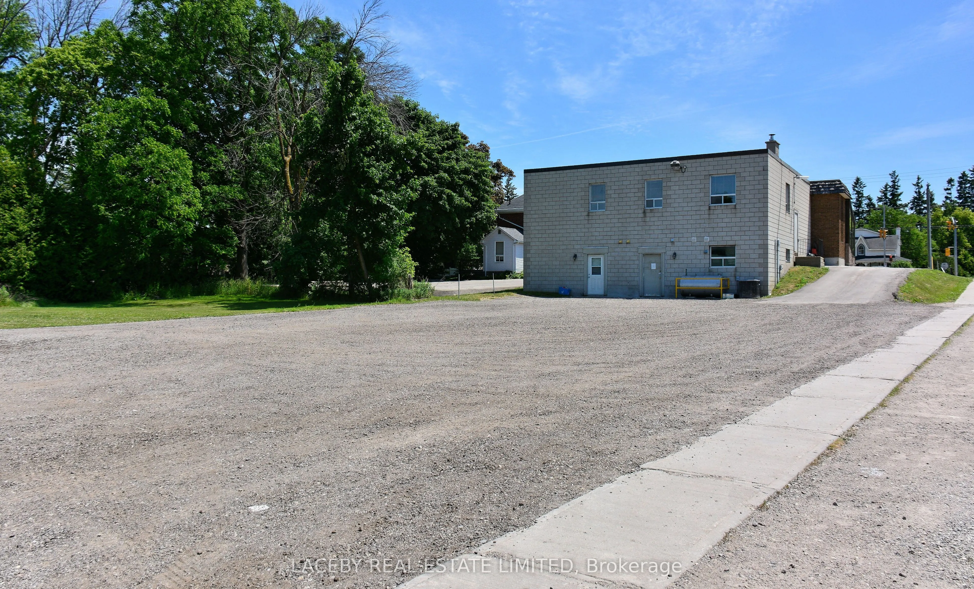 2174 King Road