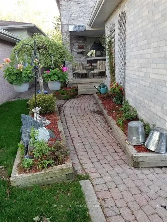 129 Kerr Boulevard