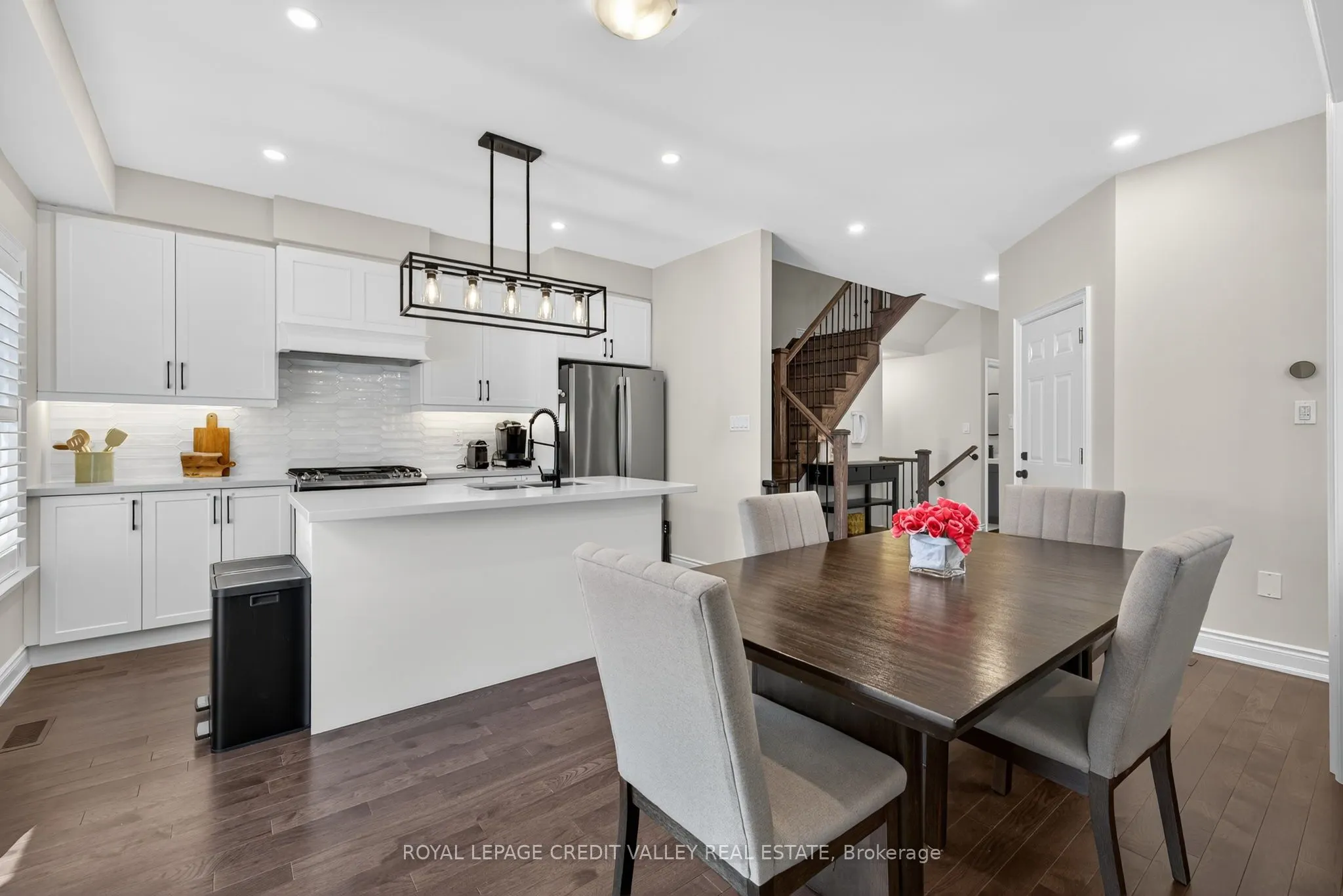 29 Janes Crescent