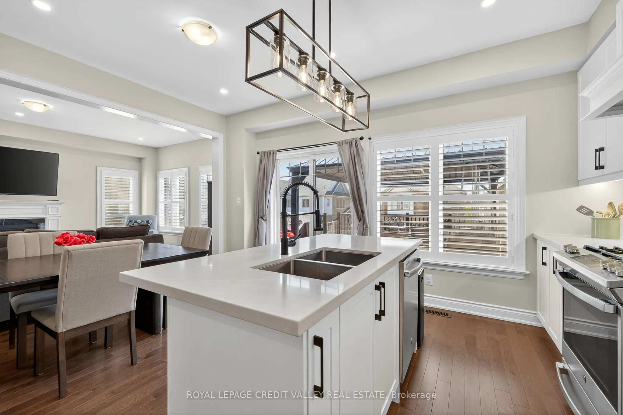 29 Janes Crescent