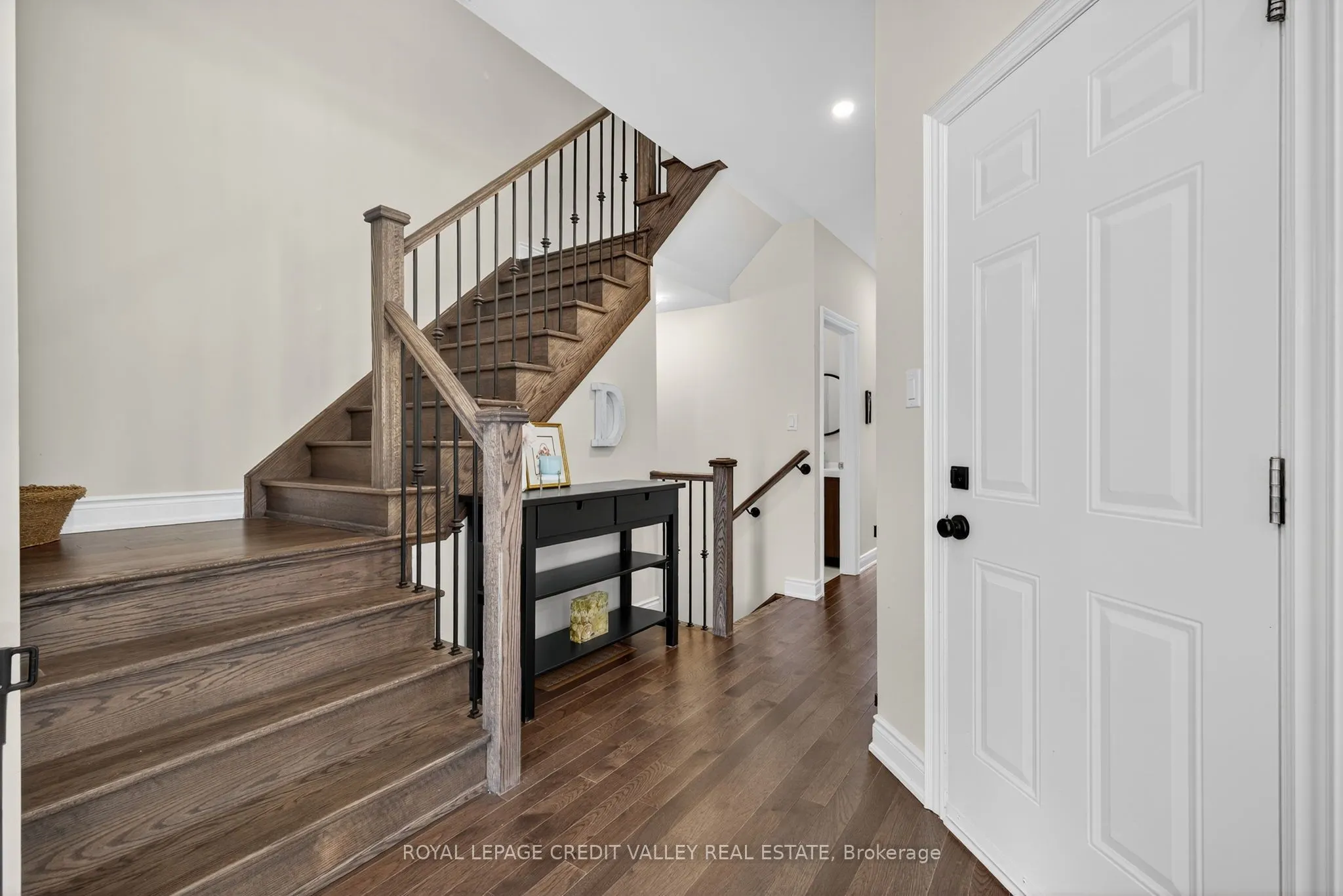 29 Janes Crescent