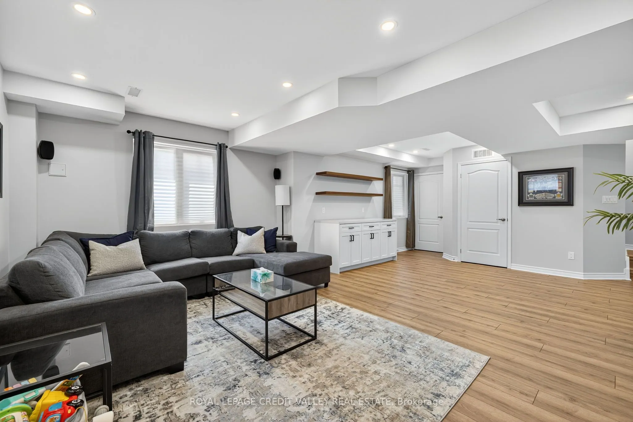 29 Janes Crescent