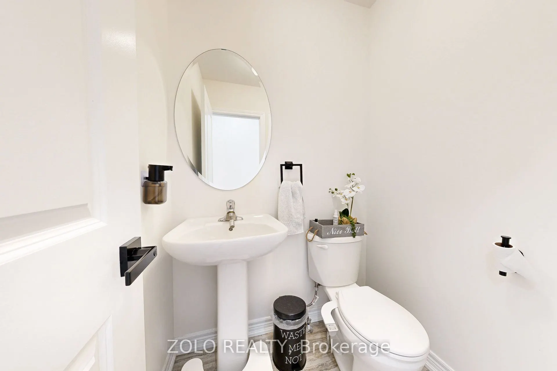 576 Barons Street