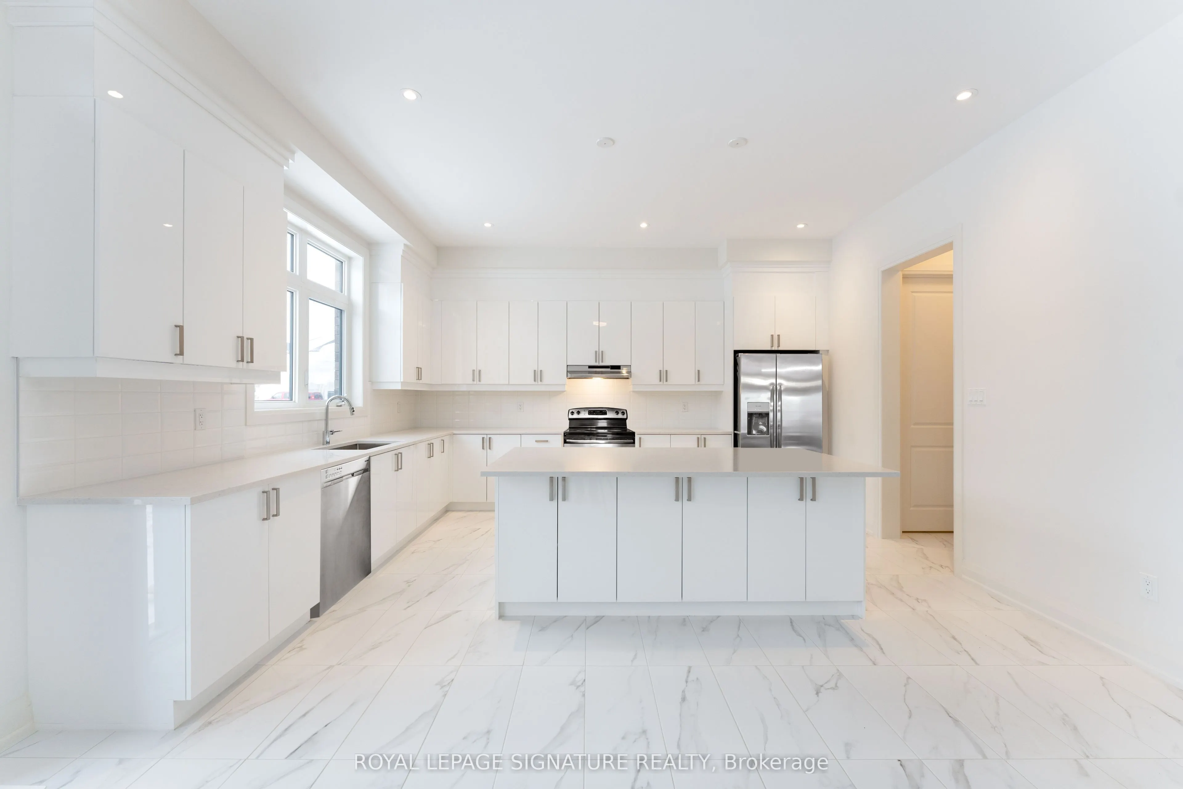 9 Mayflower Gardens