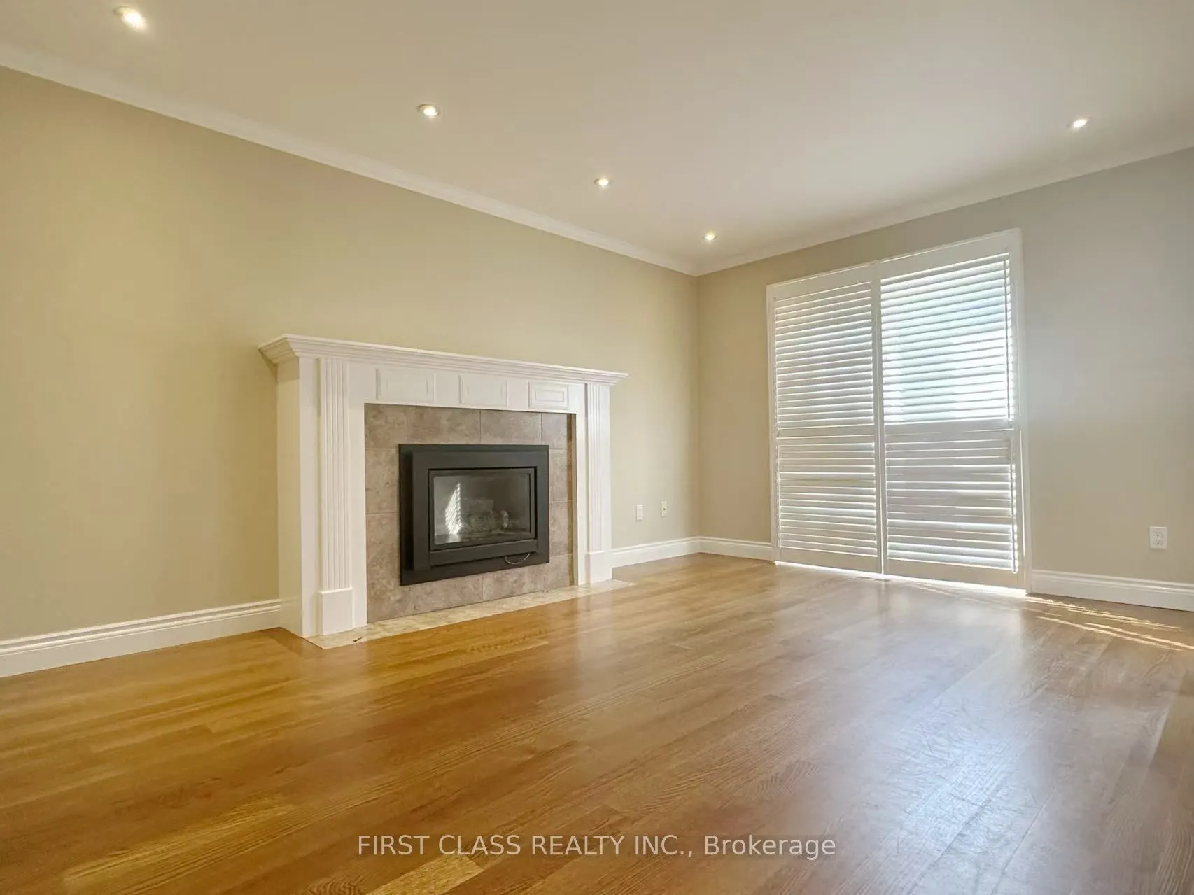 3 Veronica Crescent S