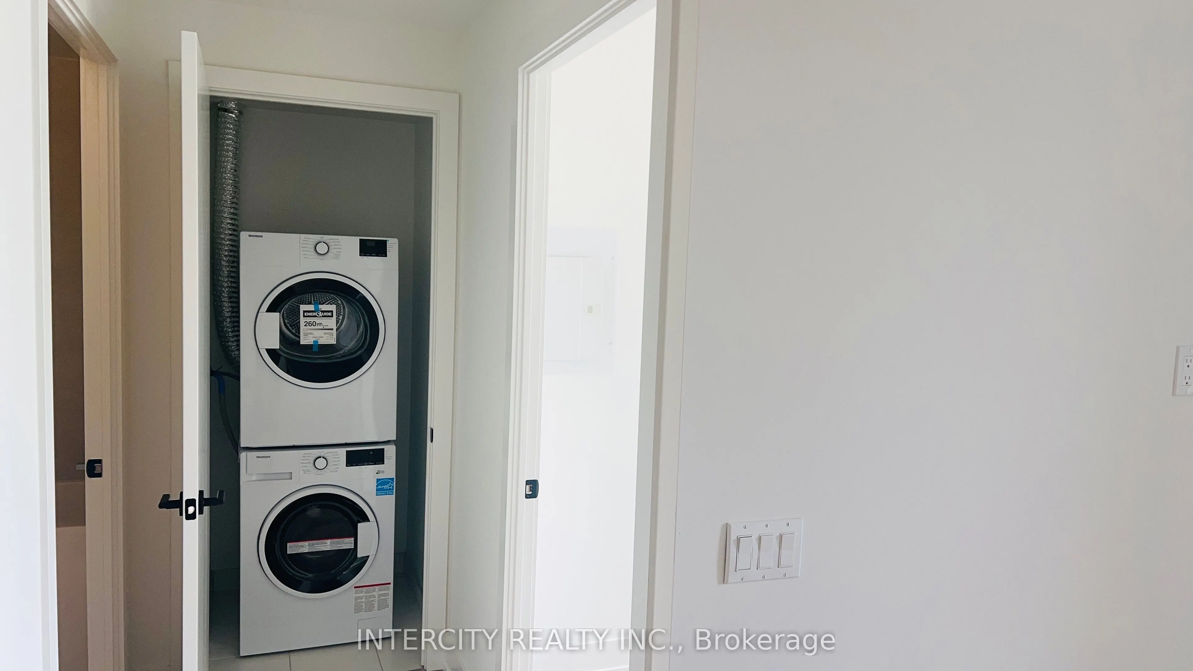2075 King Road, #331