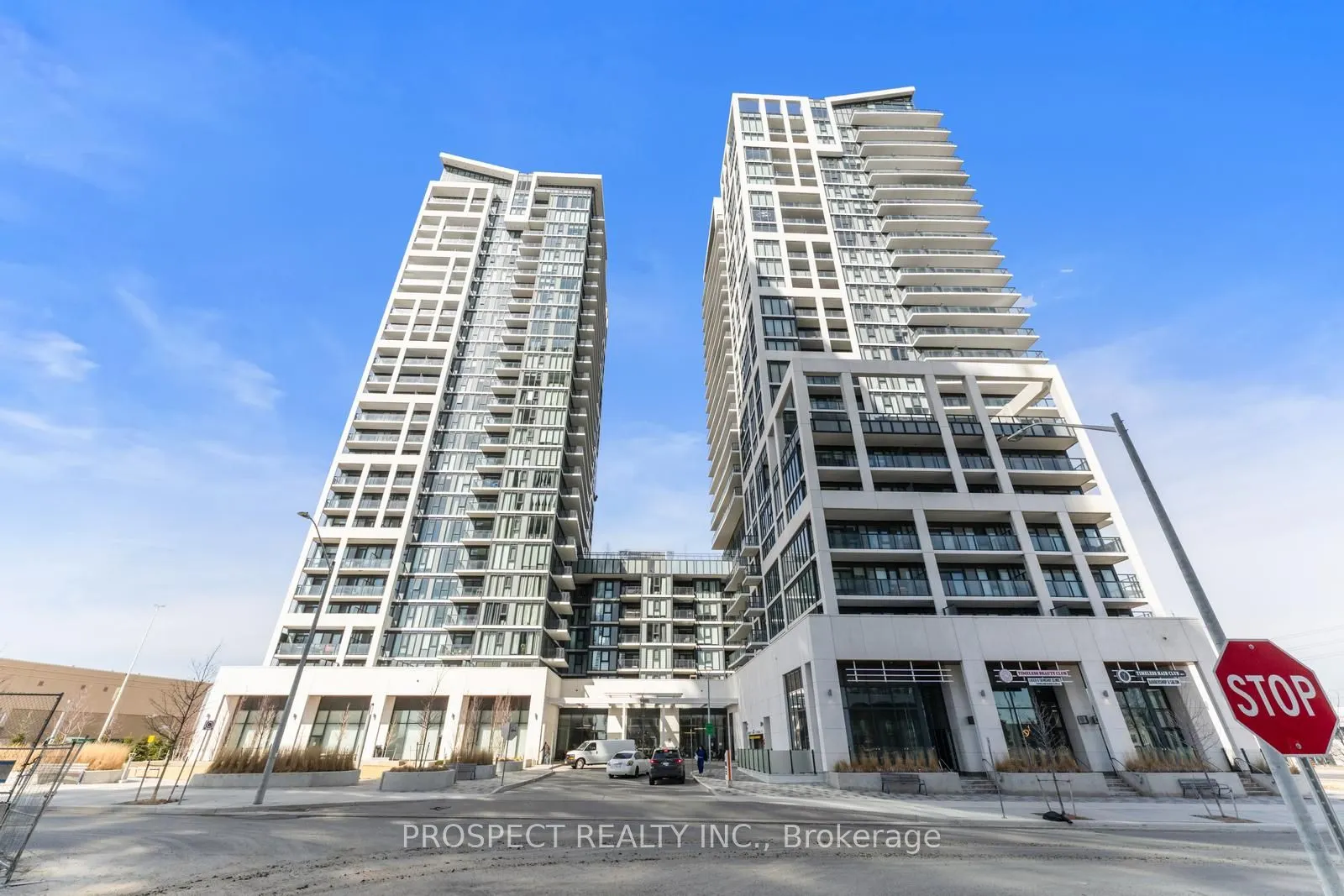 9000 Jane Street, #708