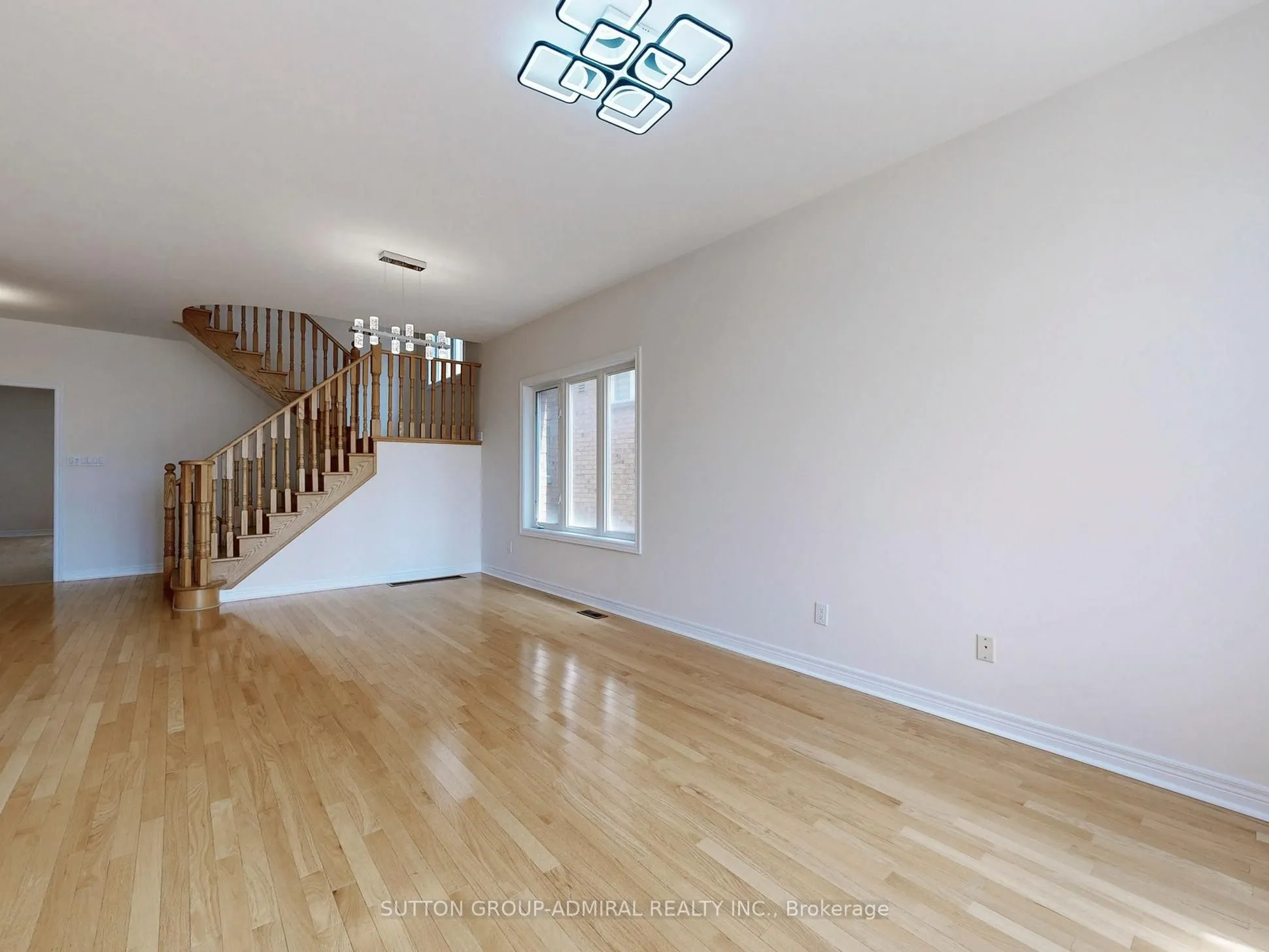 700 Summeridge Drive, #11