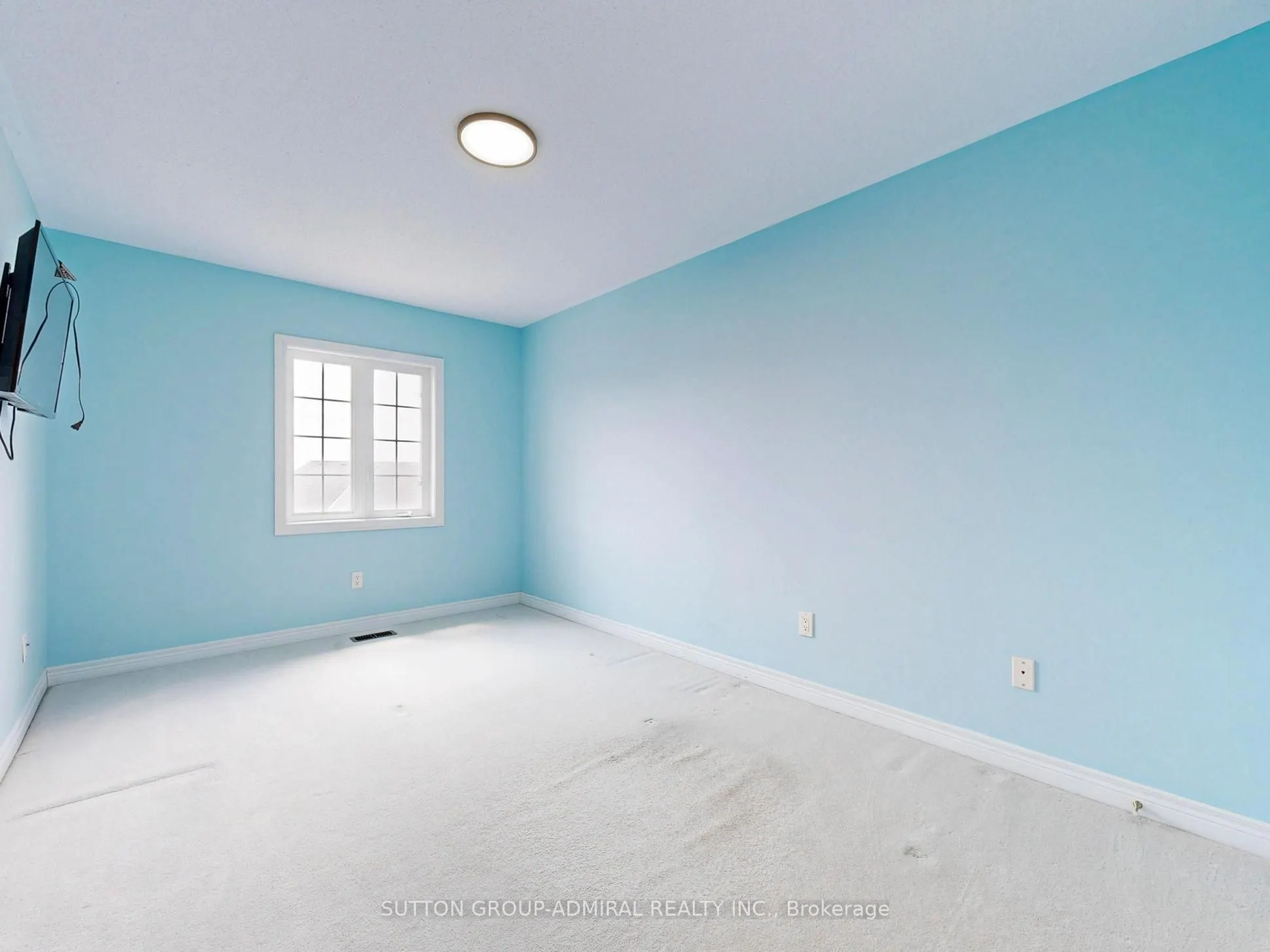 700 Summeridge Drive, #11