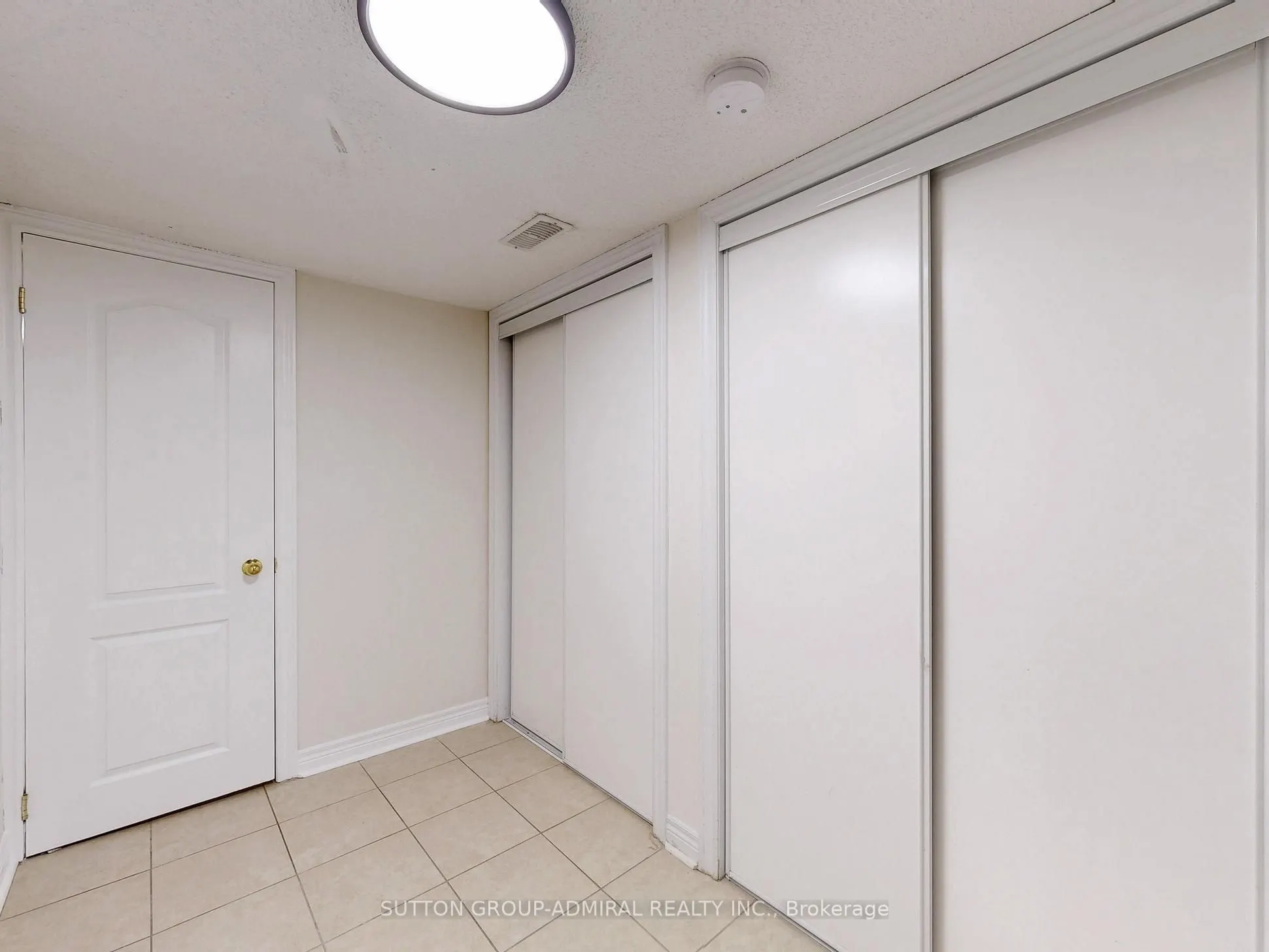 700 Summeridge Drive, #11