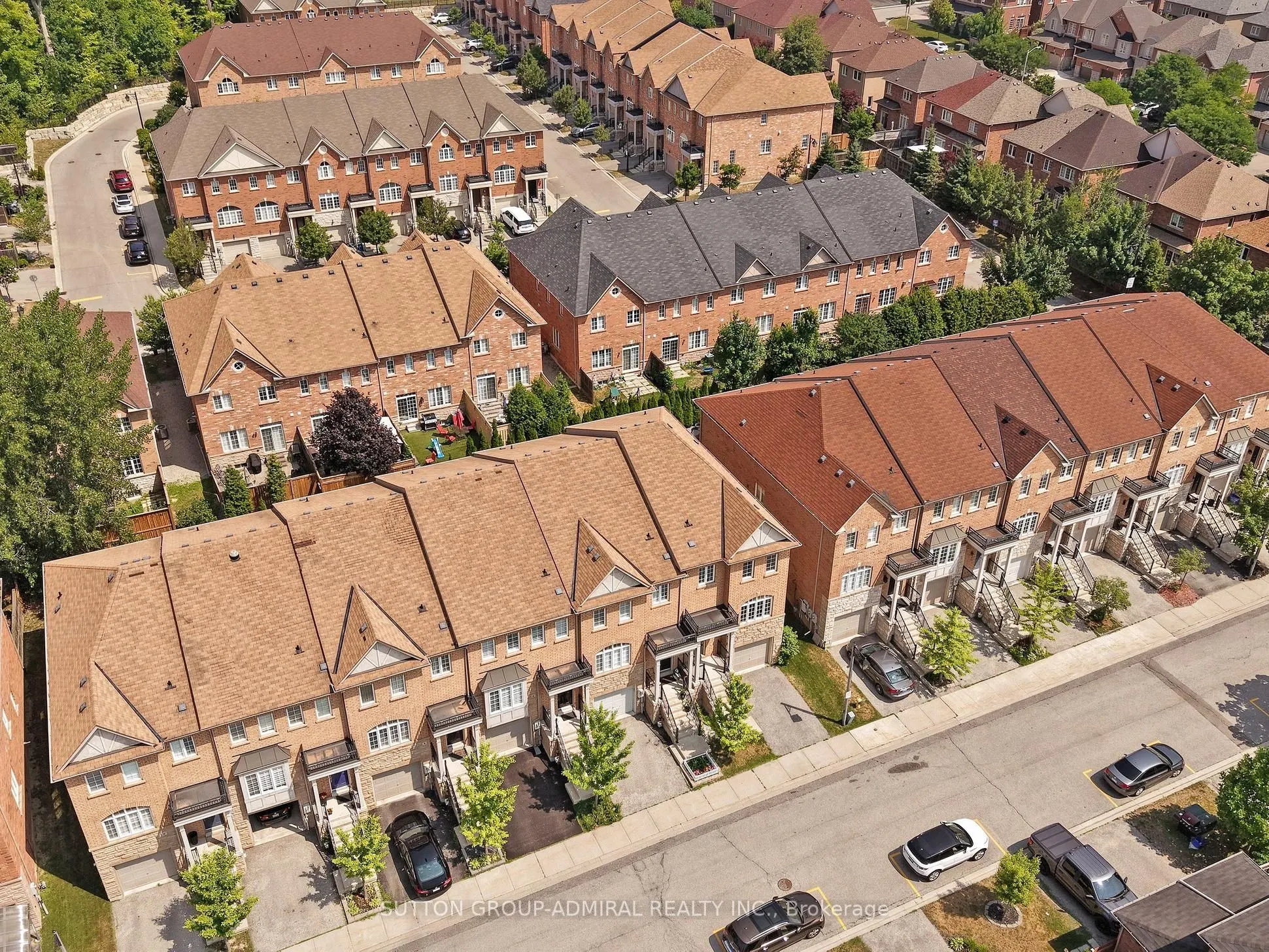 700 Summeridge Drive, #11