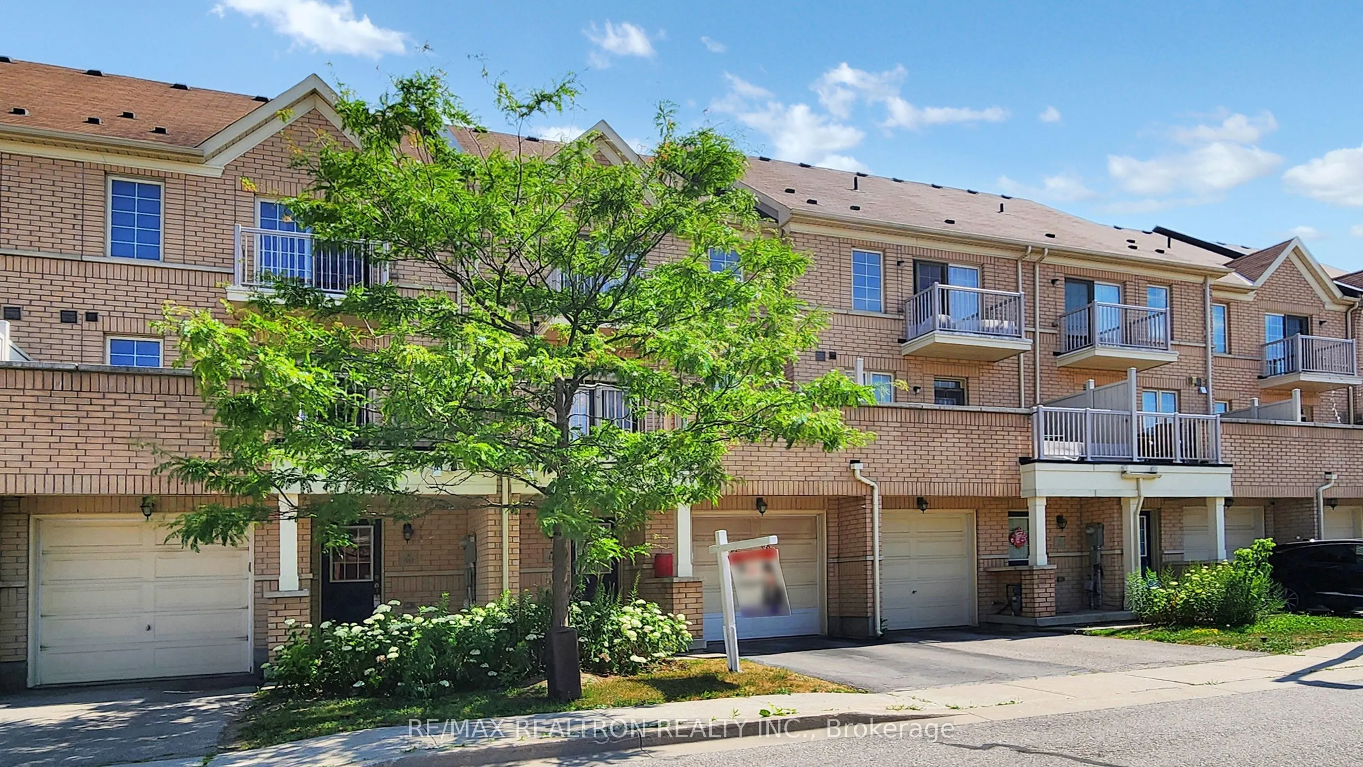 48 Cathedral High Street, #Upper Level