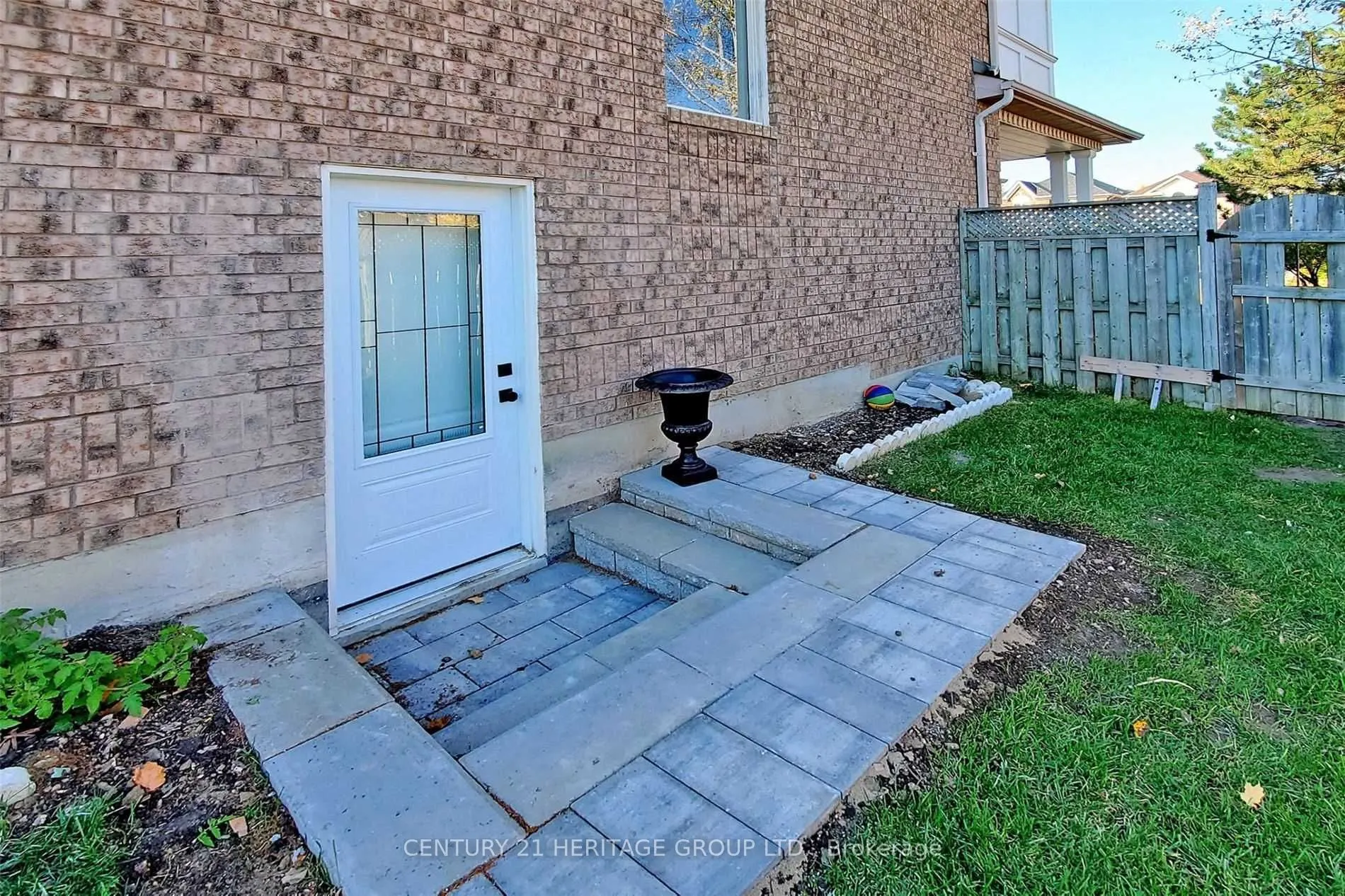 334 Hewitt Circle