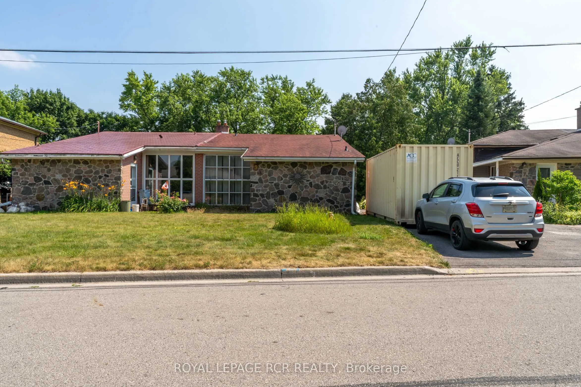 9 Dunham Crescent
