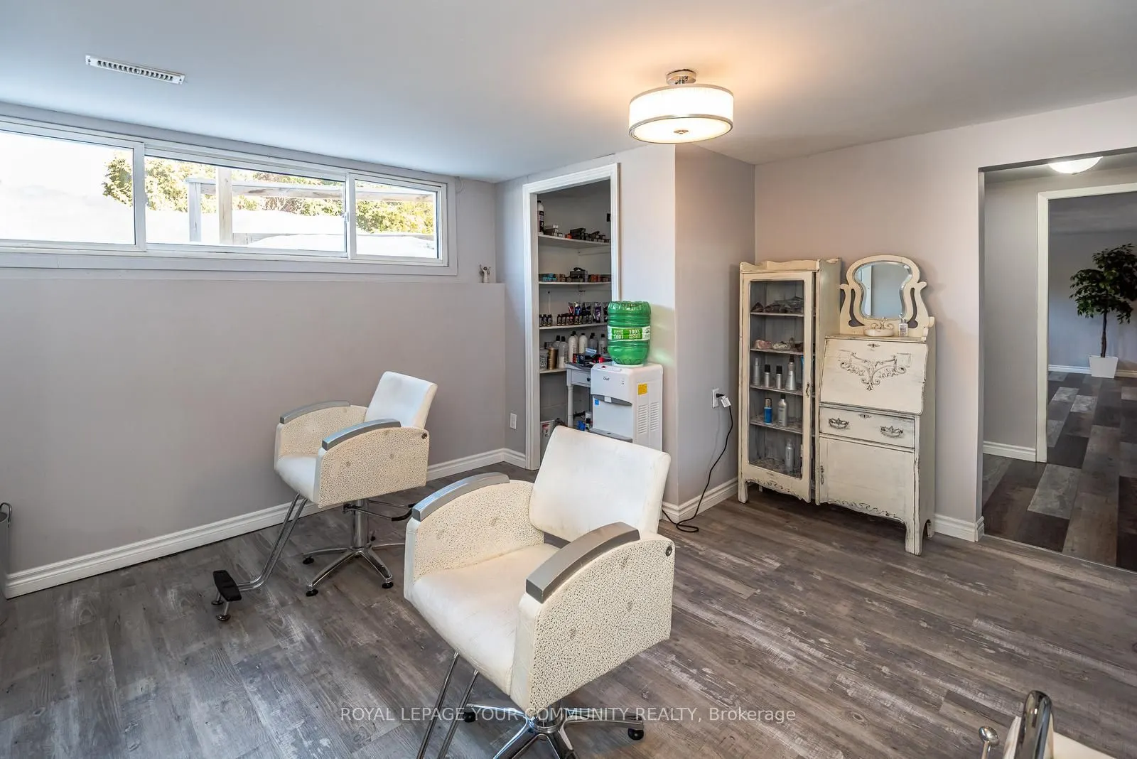 347 Lakeland Crescent