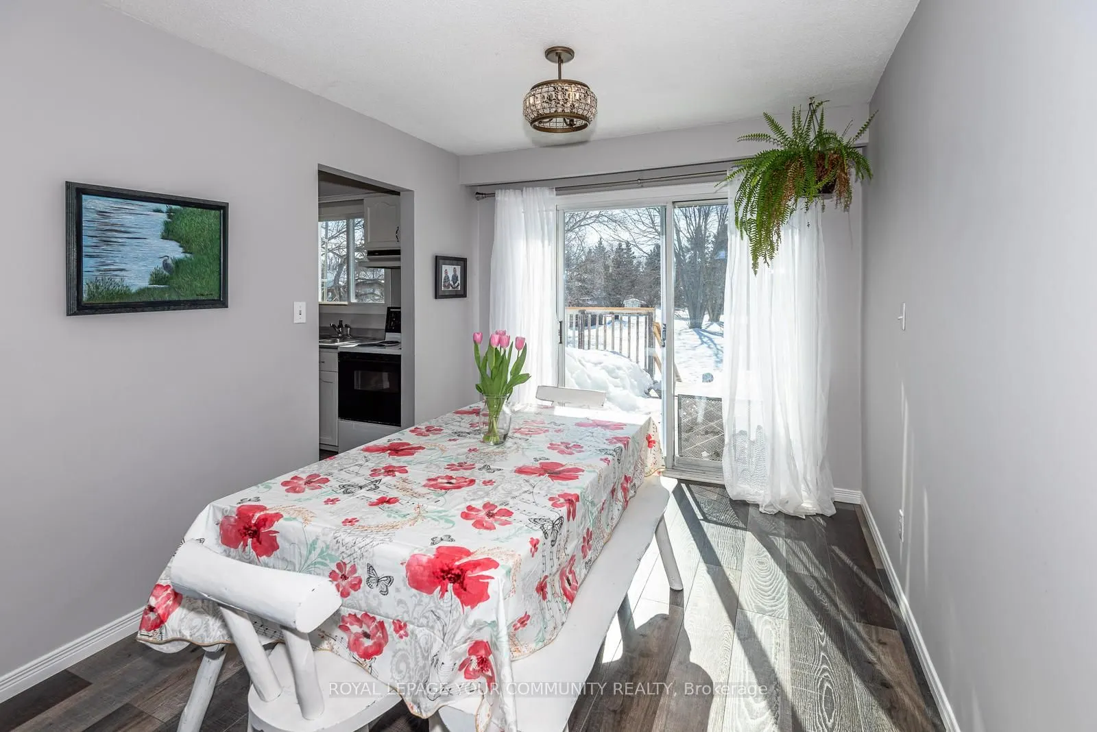 347 Lakeland Crescent