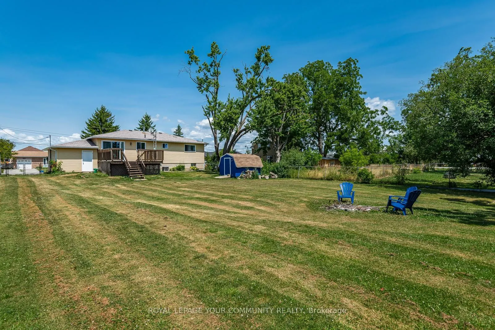 347 Lakeland Crescent