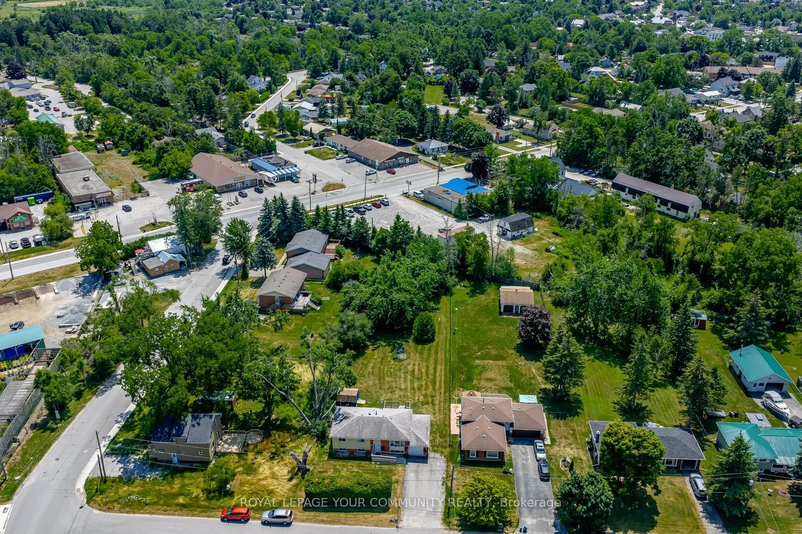 347 Lakeland Crescent