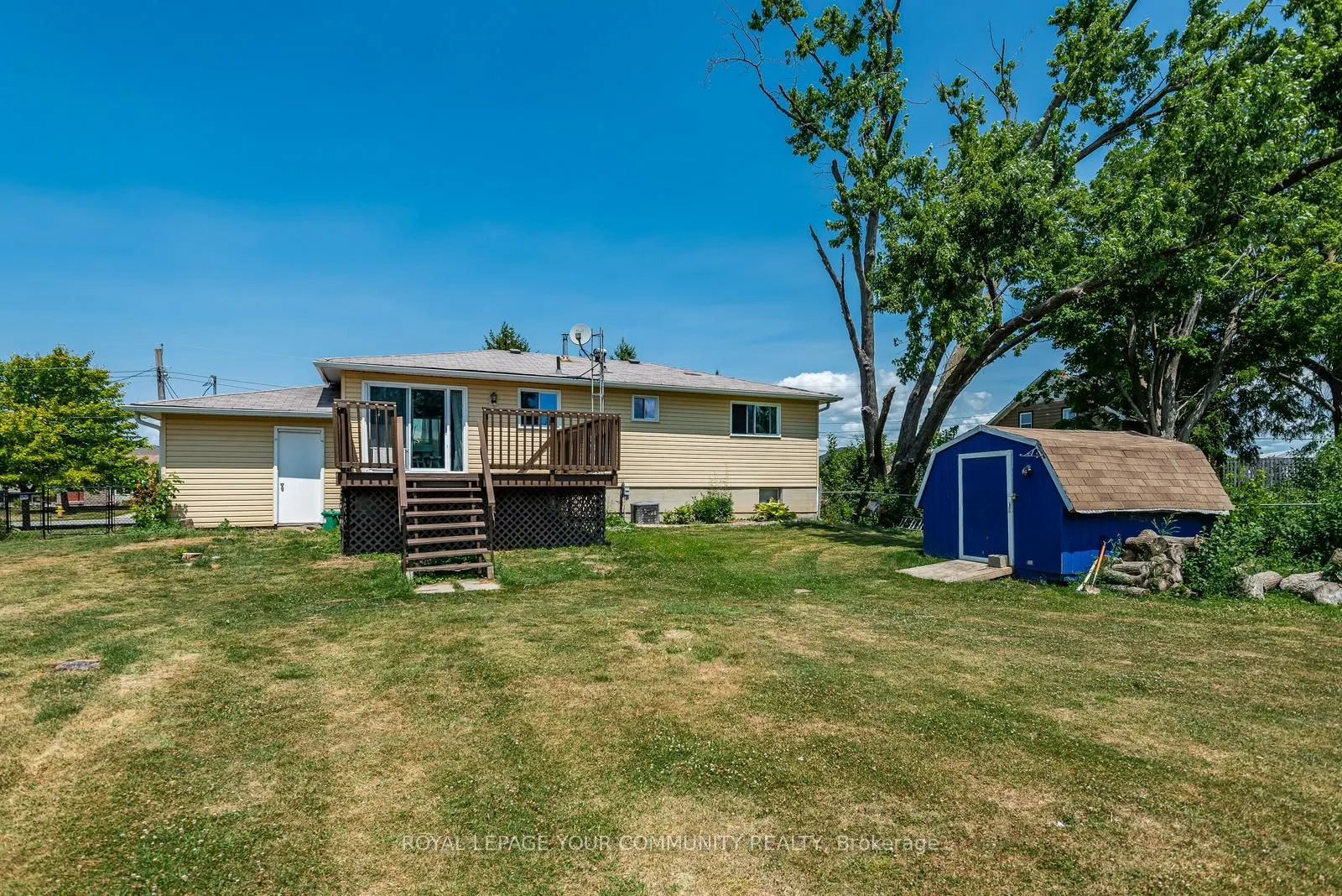 347 Lakeland Crescent