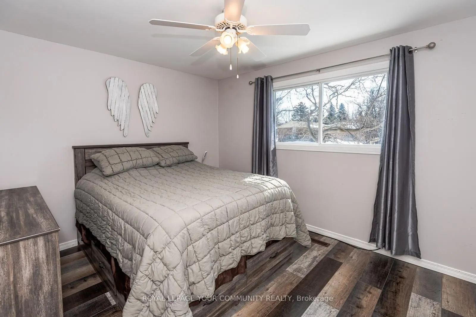 347 Lakeland Crescent