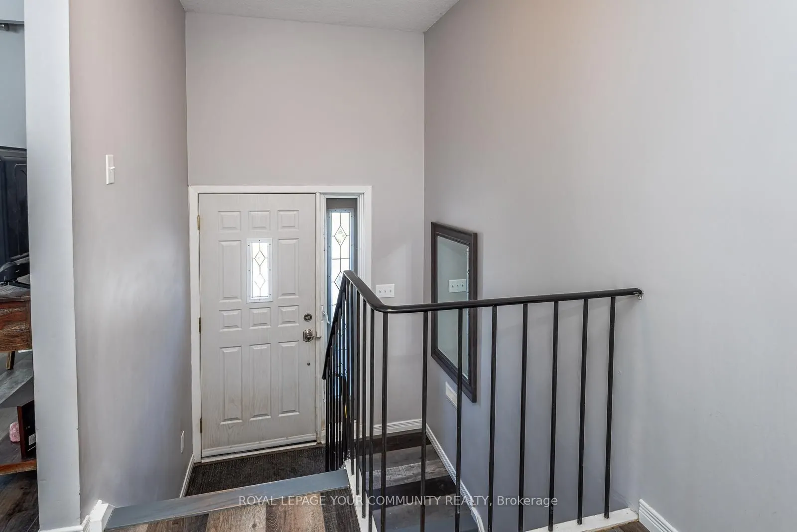347 Lakeland Crescent