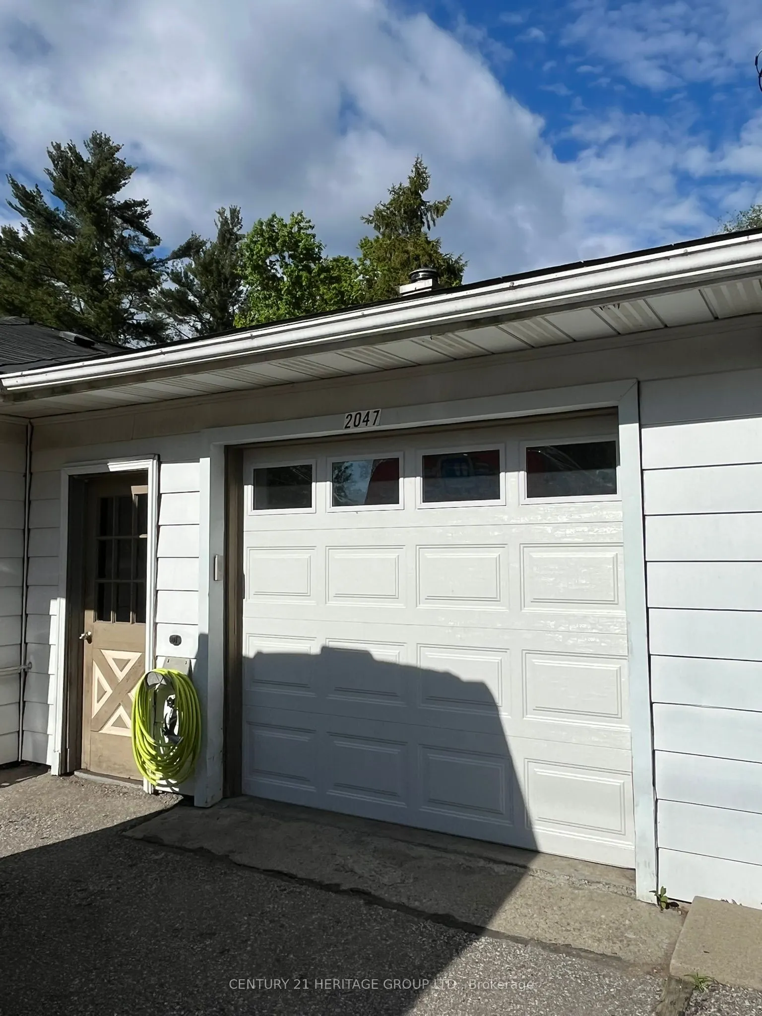 2047 Inglewood Drive