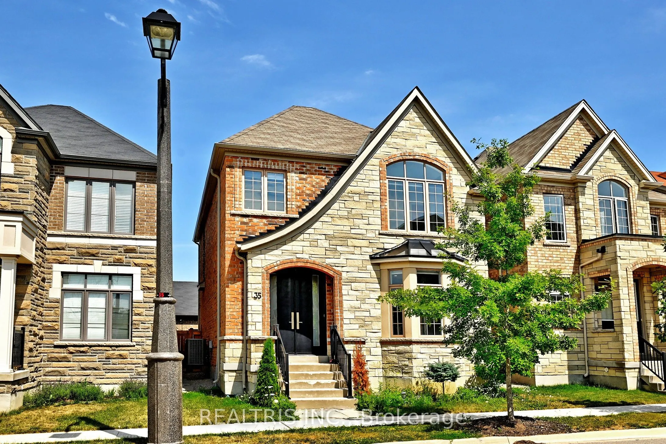 35 Gordon Landon Drive