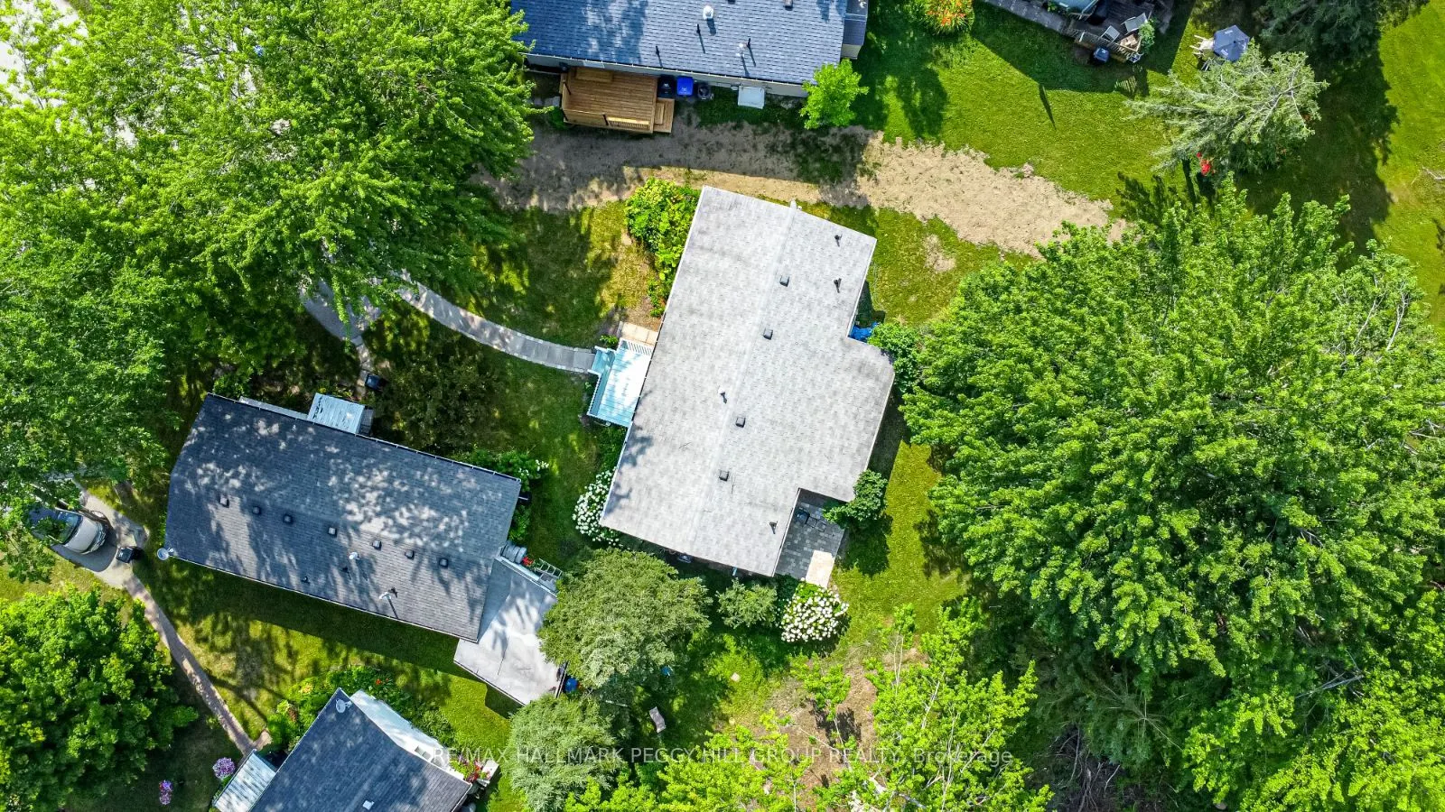 85 Hawthorne Drive