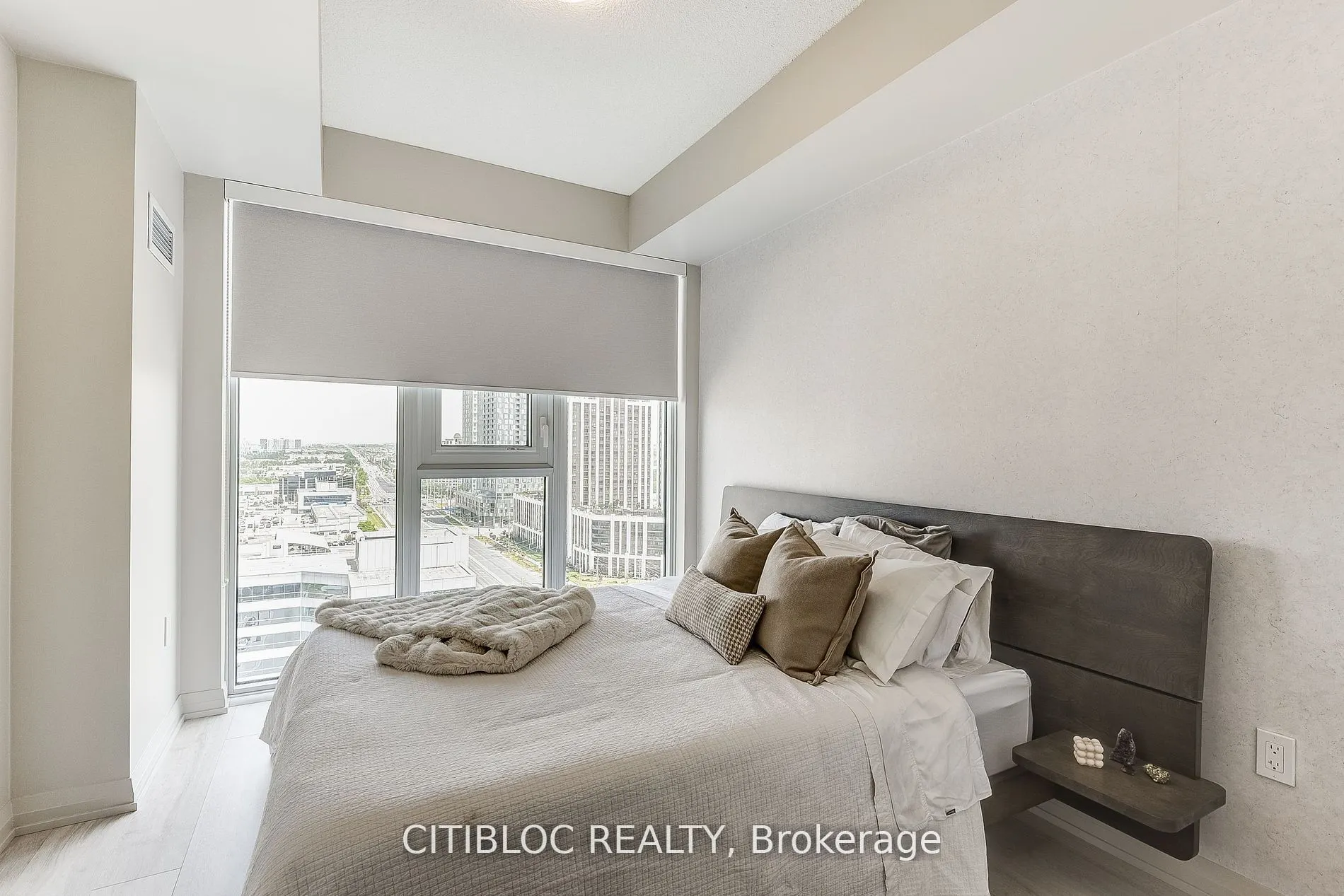 9000 Jane Street, #1408